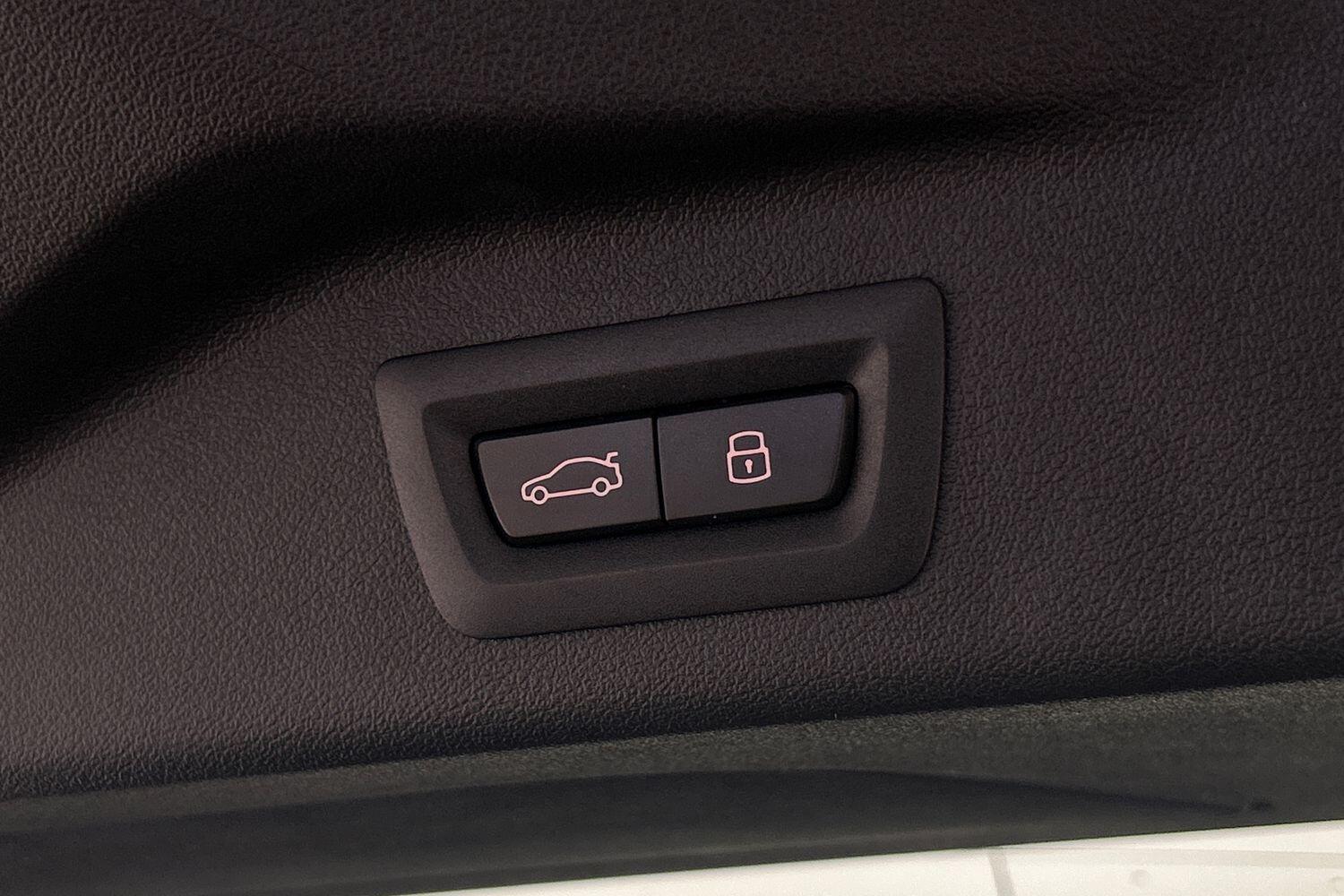 BMW X7 view 29