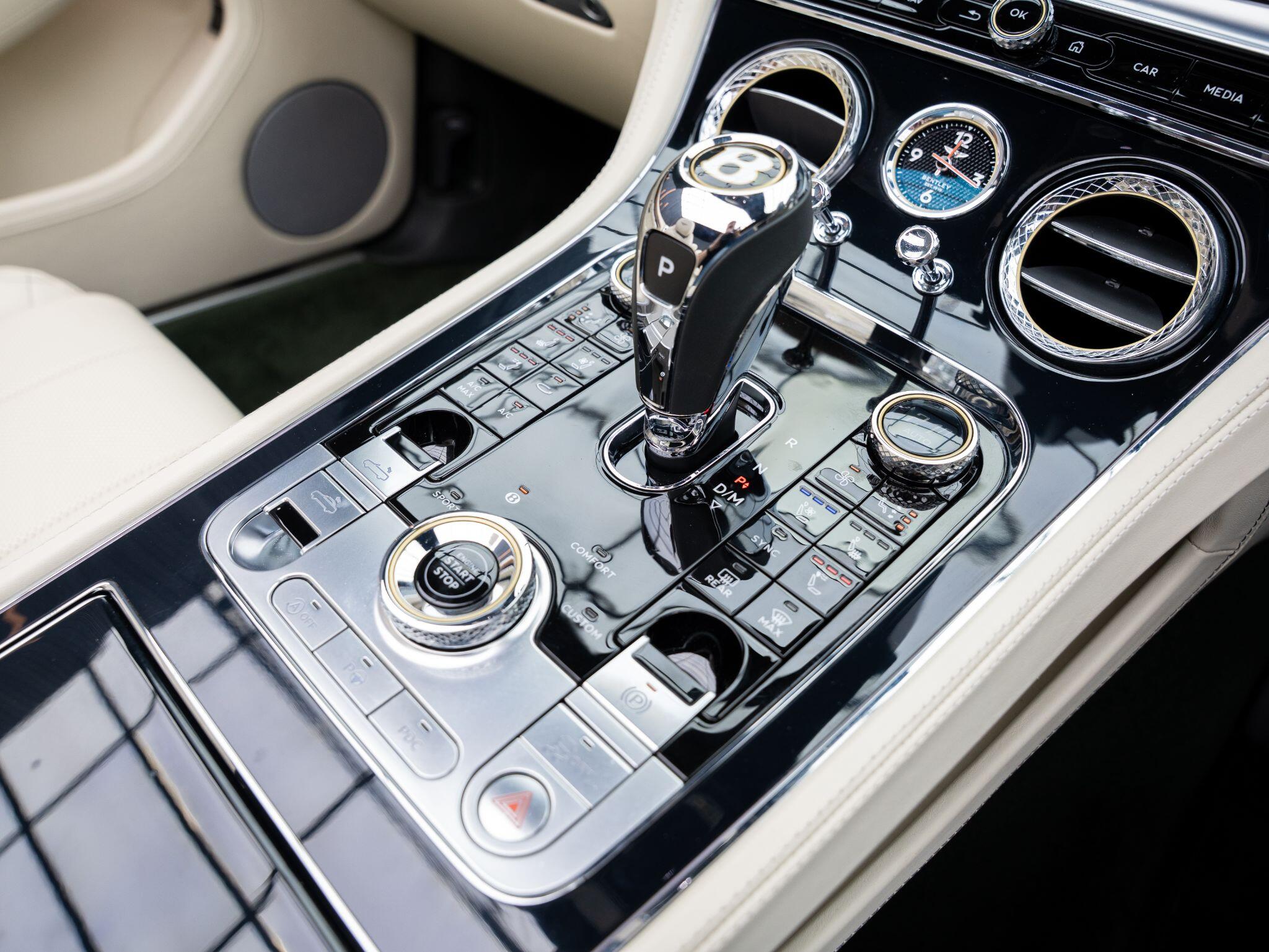 Bentley Continental view 39