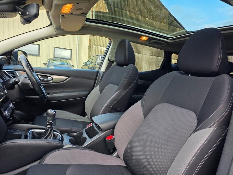 2019 Nissan Qashqai 1.3 DIG-T N-Connecta Euro 6 (s/s) 5dr • 52,400 miles image 37