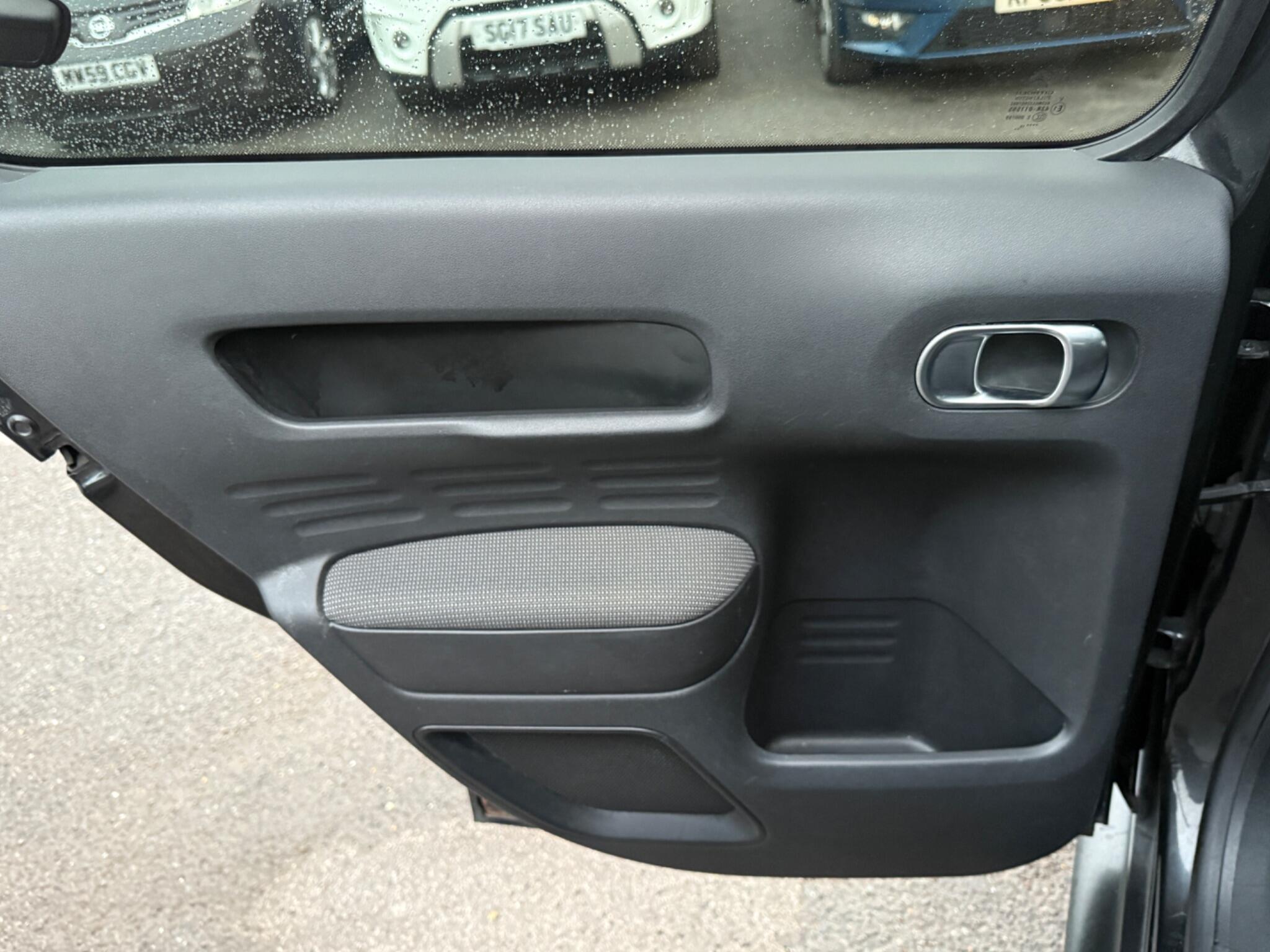 Citroen C4 Cactus - Image 32