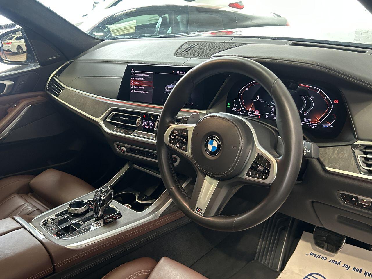 BMW X7 view 38
