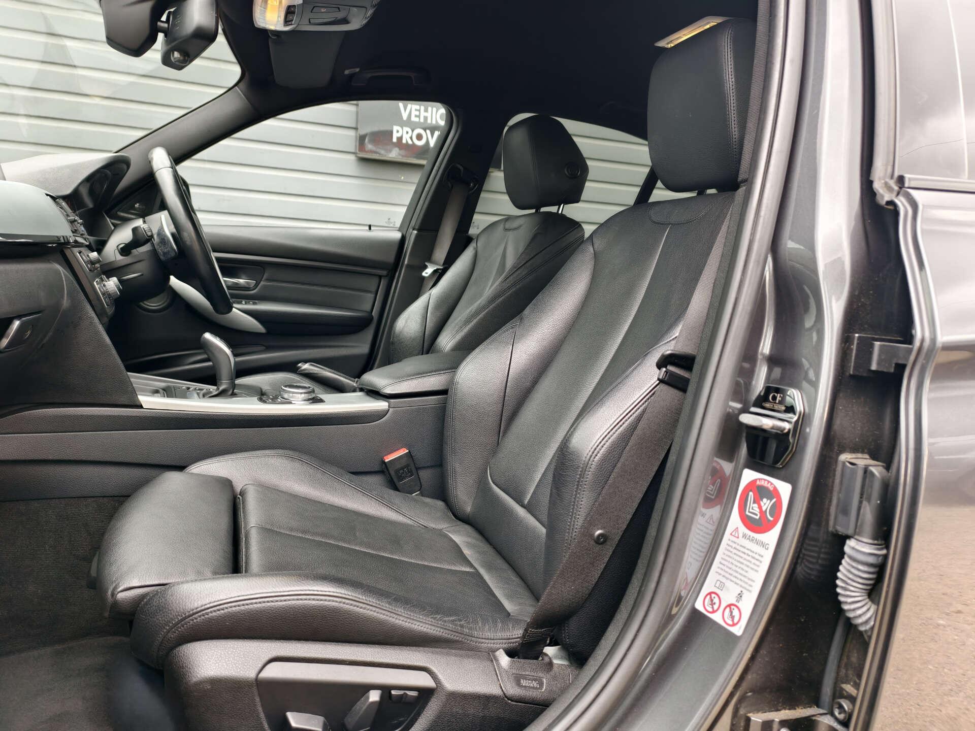 BMW 3 Series view 29