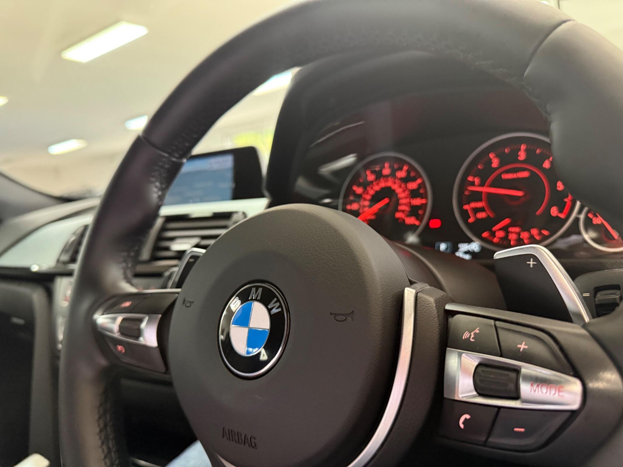 BMW 3 Series view 25