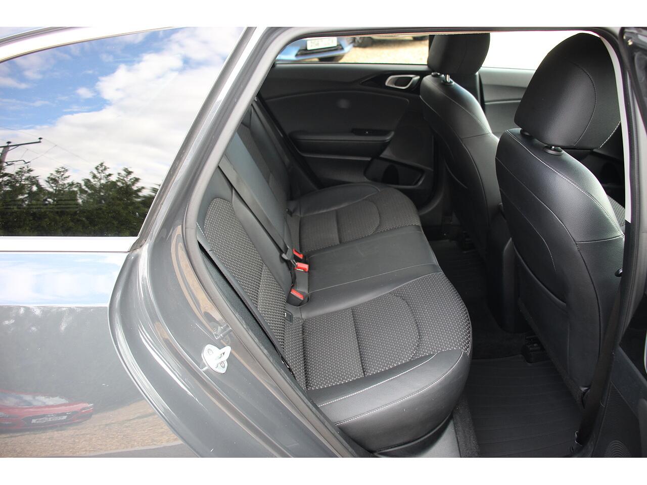 Kia Ceed view 18