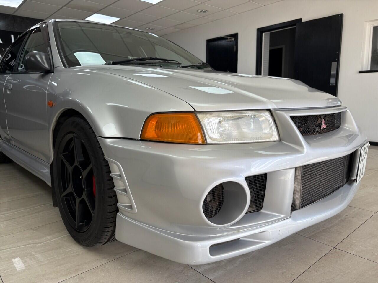 Mitsubishi Lancer view 10