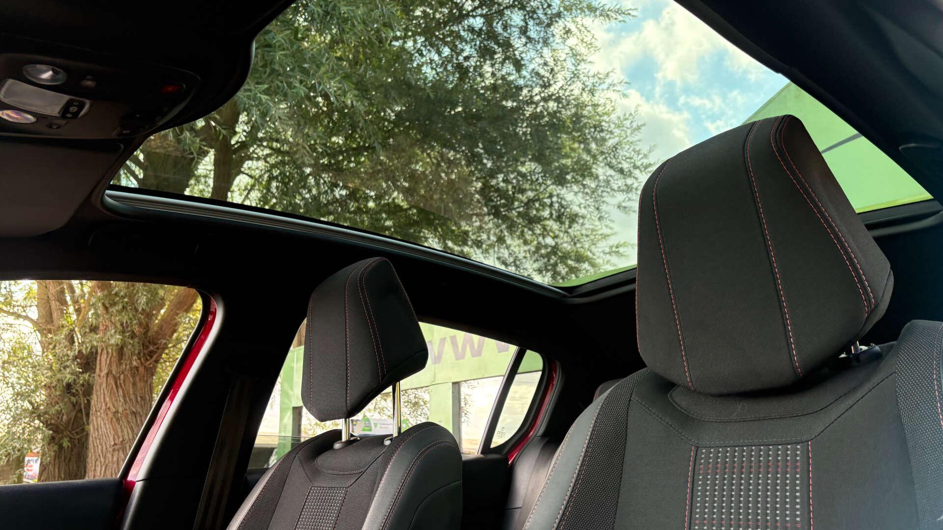 Peugeot 308 view 15