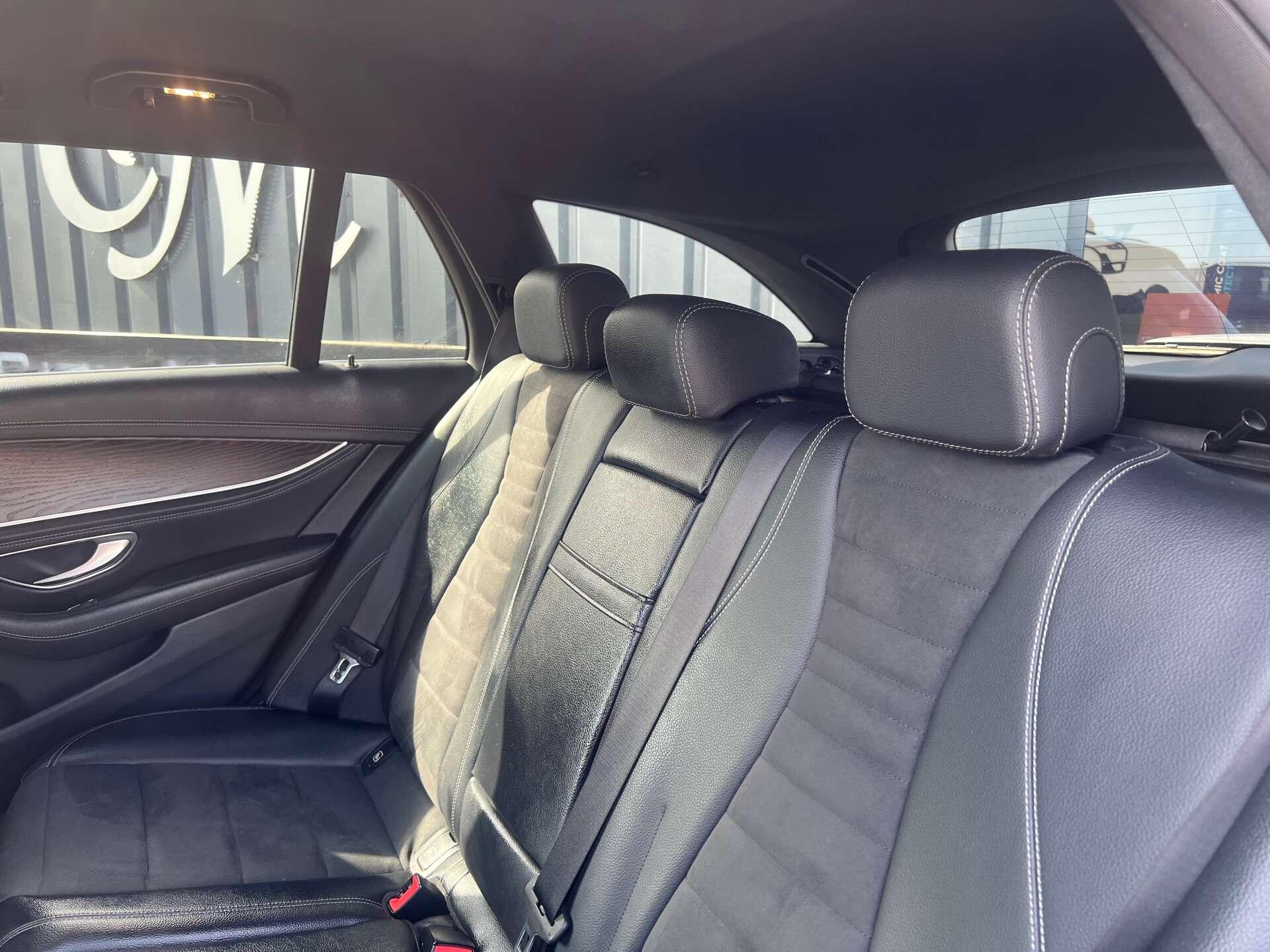 Mercedes-Benz E-Class view 43