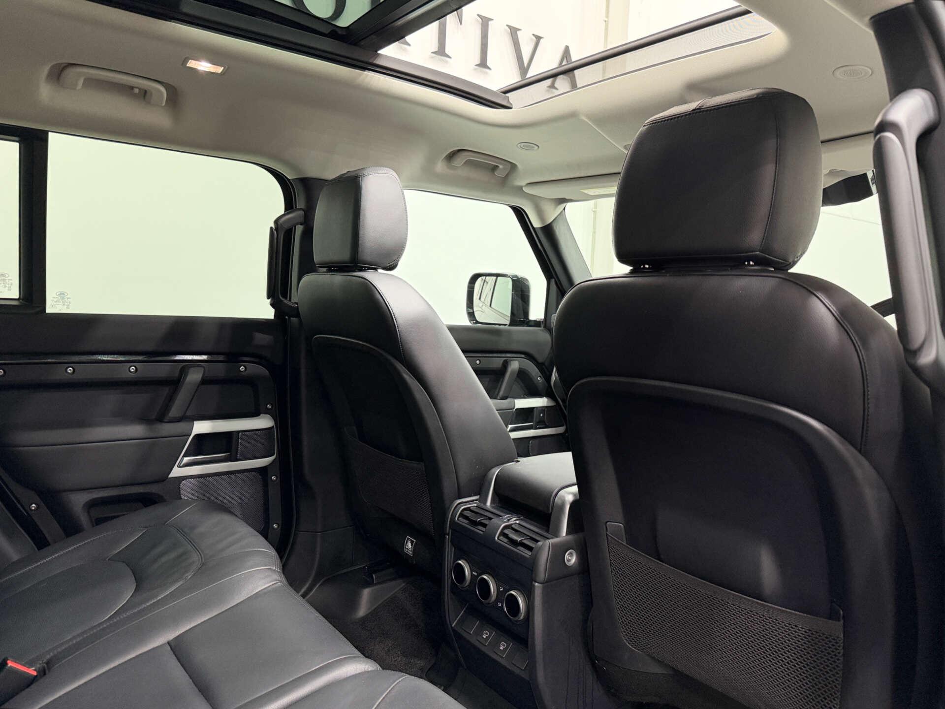 Land Rover Defender view 16