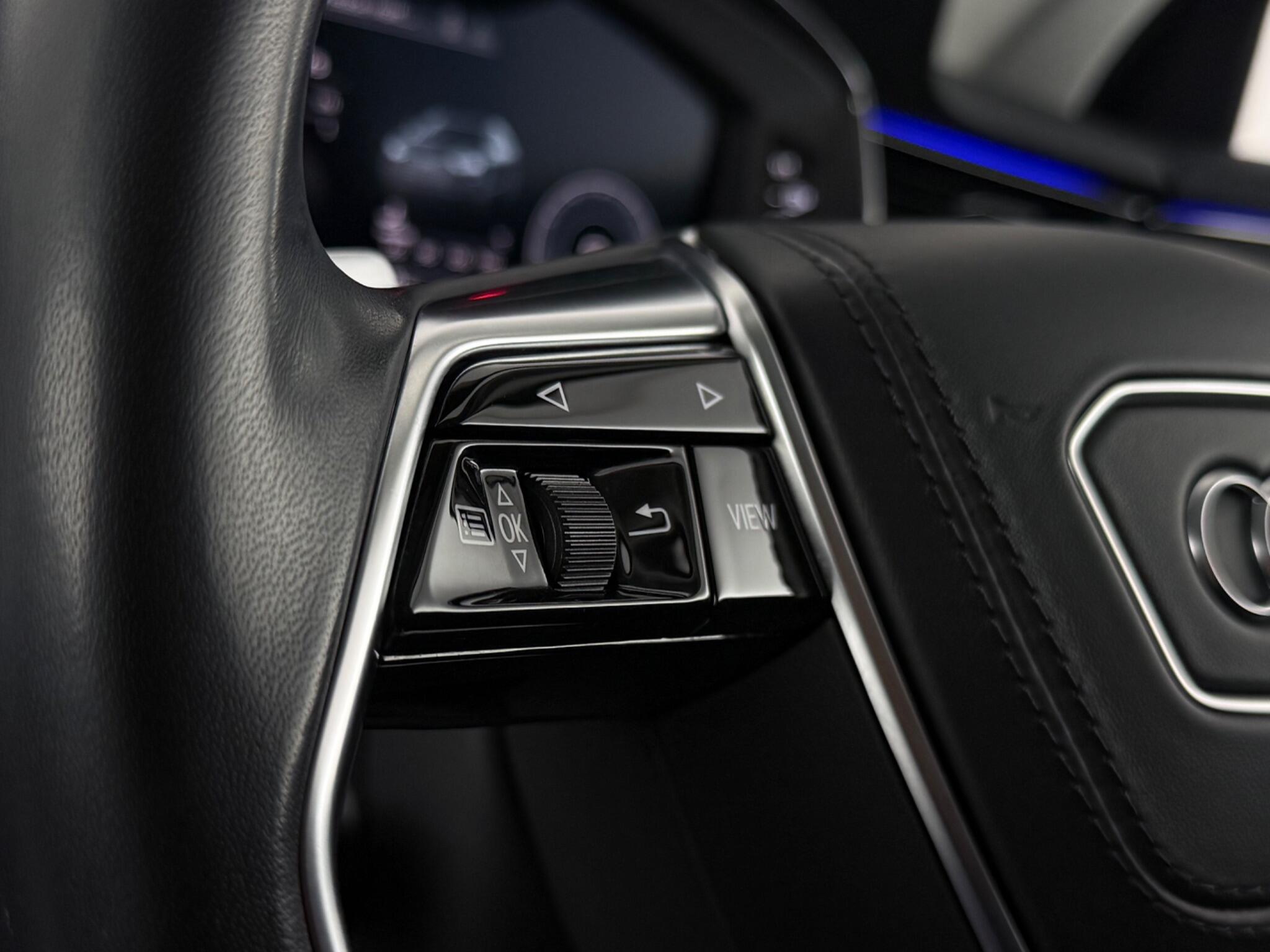 Audi A8 view 14