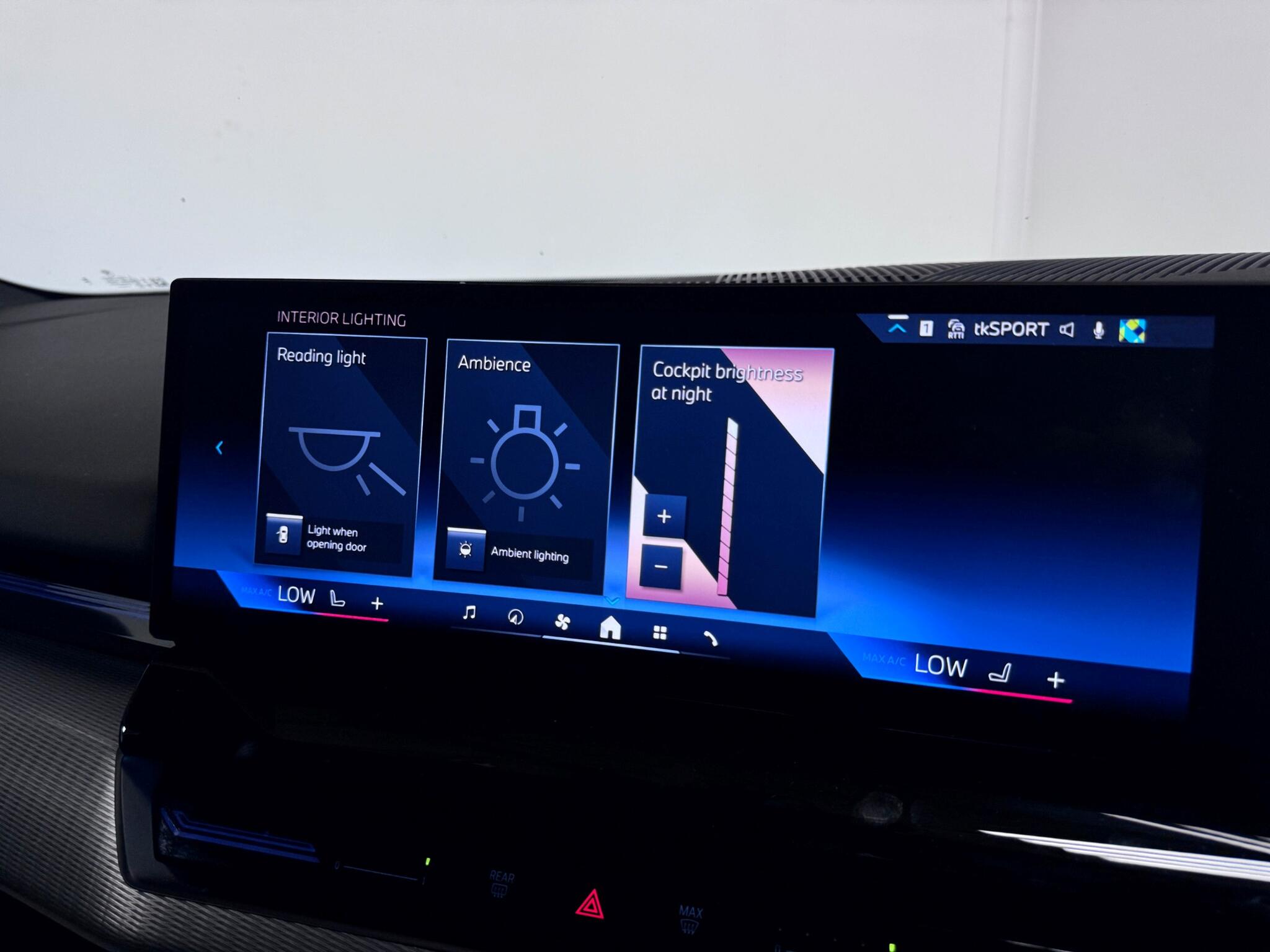 BMW 5 Series view 54