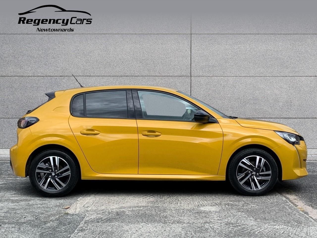 Peugeot 208 view 7