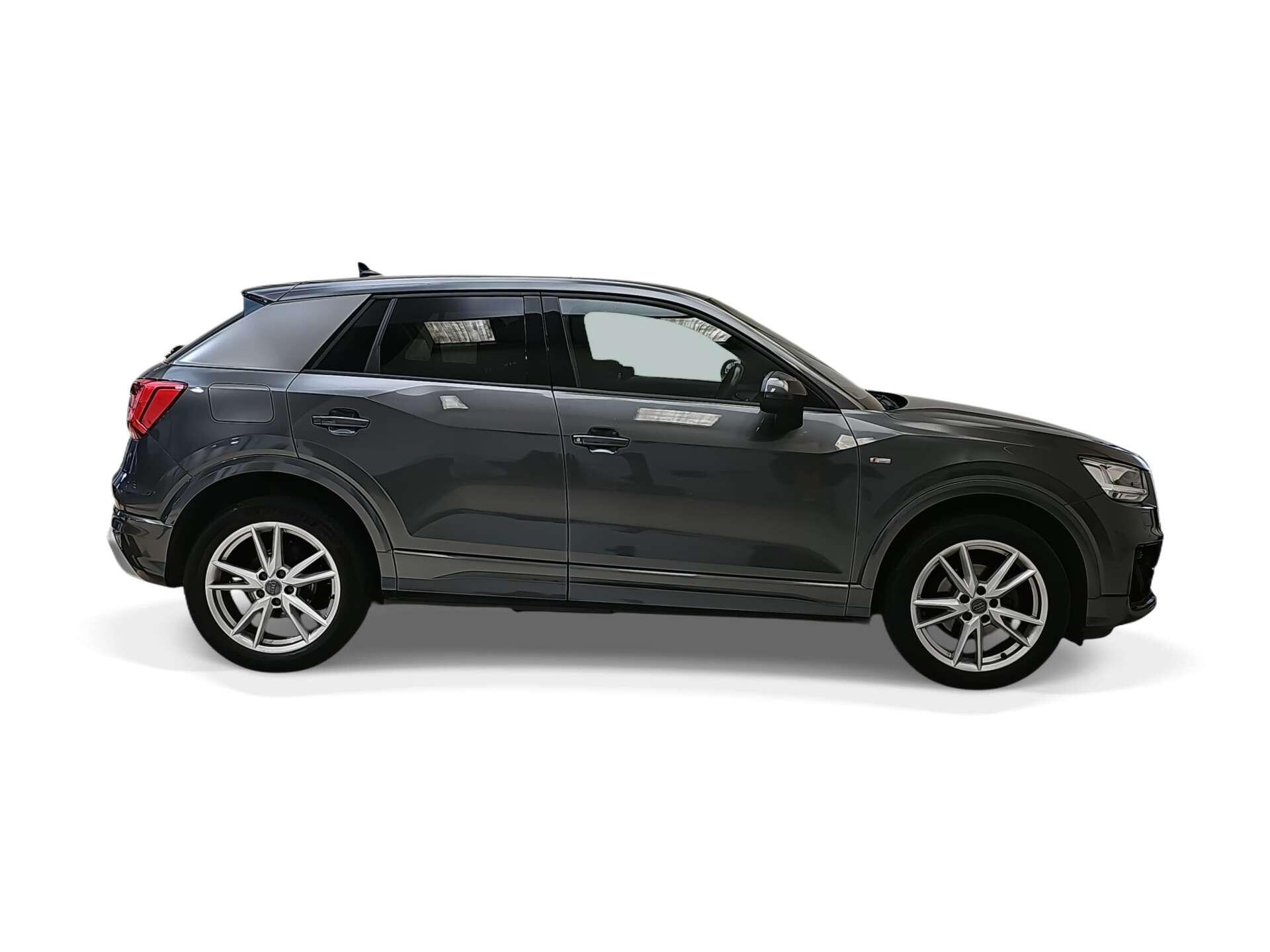 Audi Q2 view 7