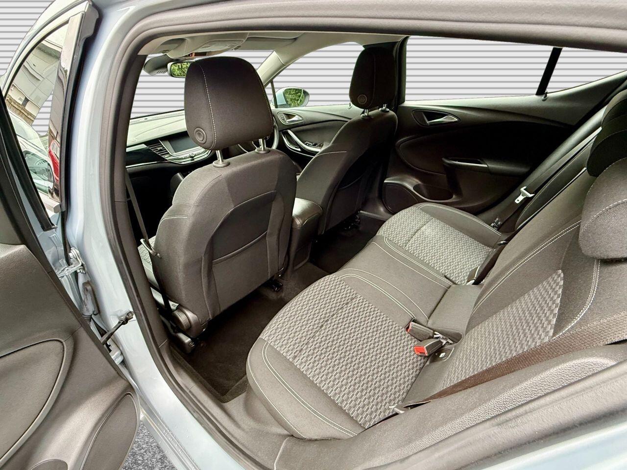 Vauxhall Astra view 28