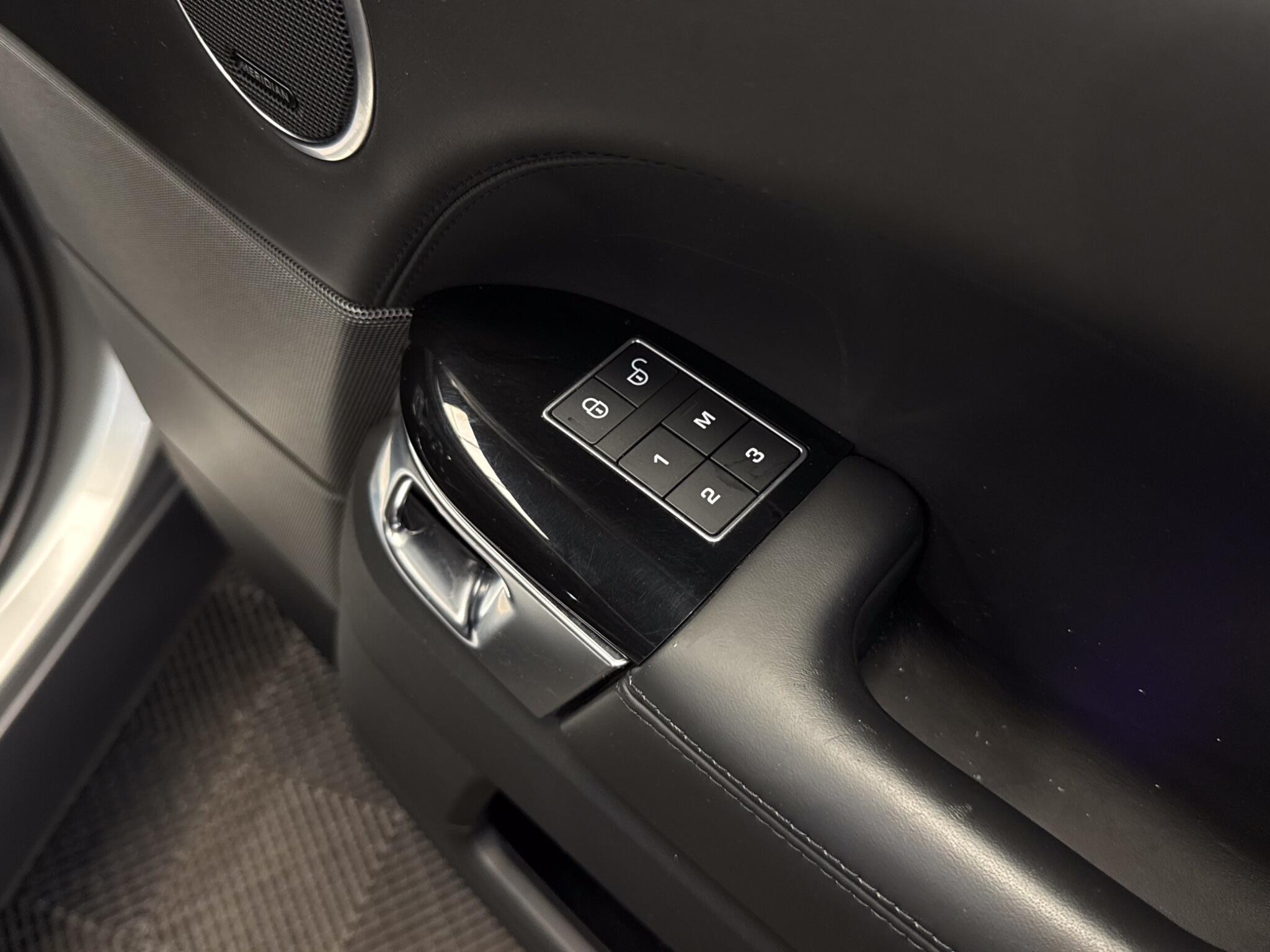 Land Rover Range Rover Sport view 52