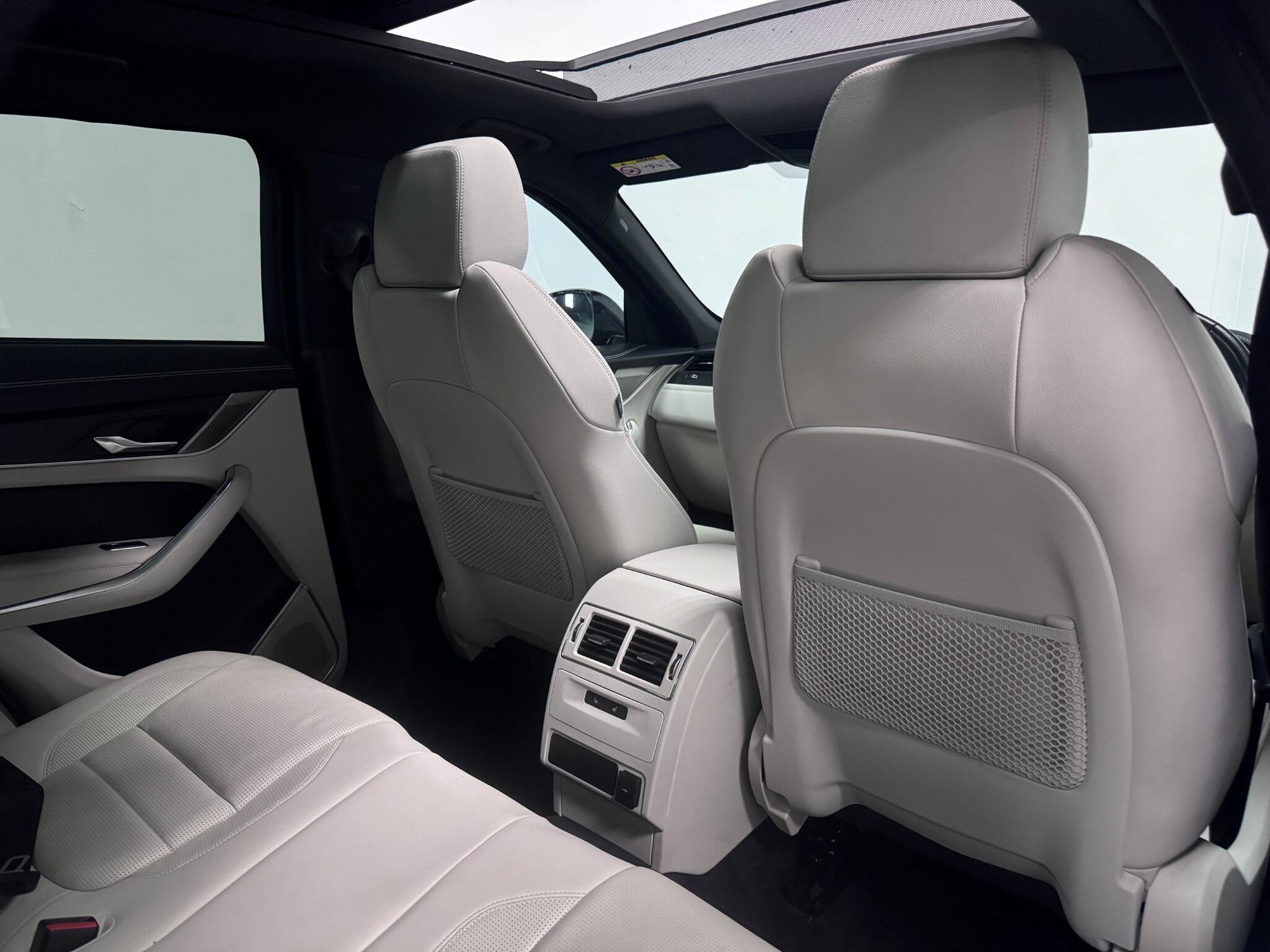 Jaguar F-Pace view 28