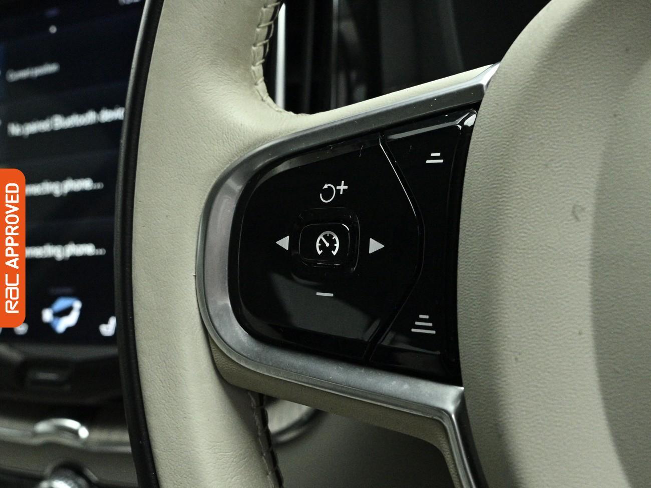 Volvo XC60 view 26