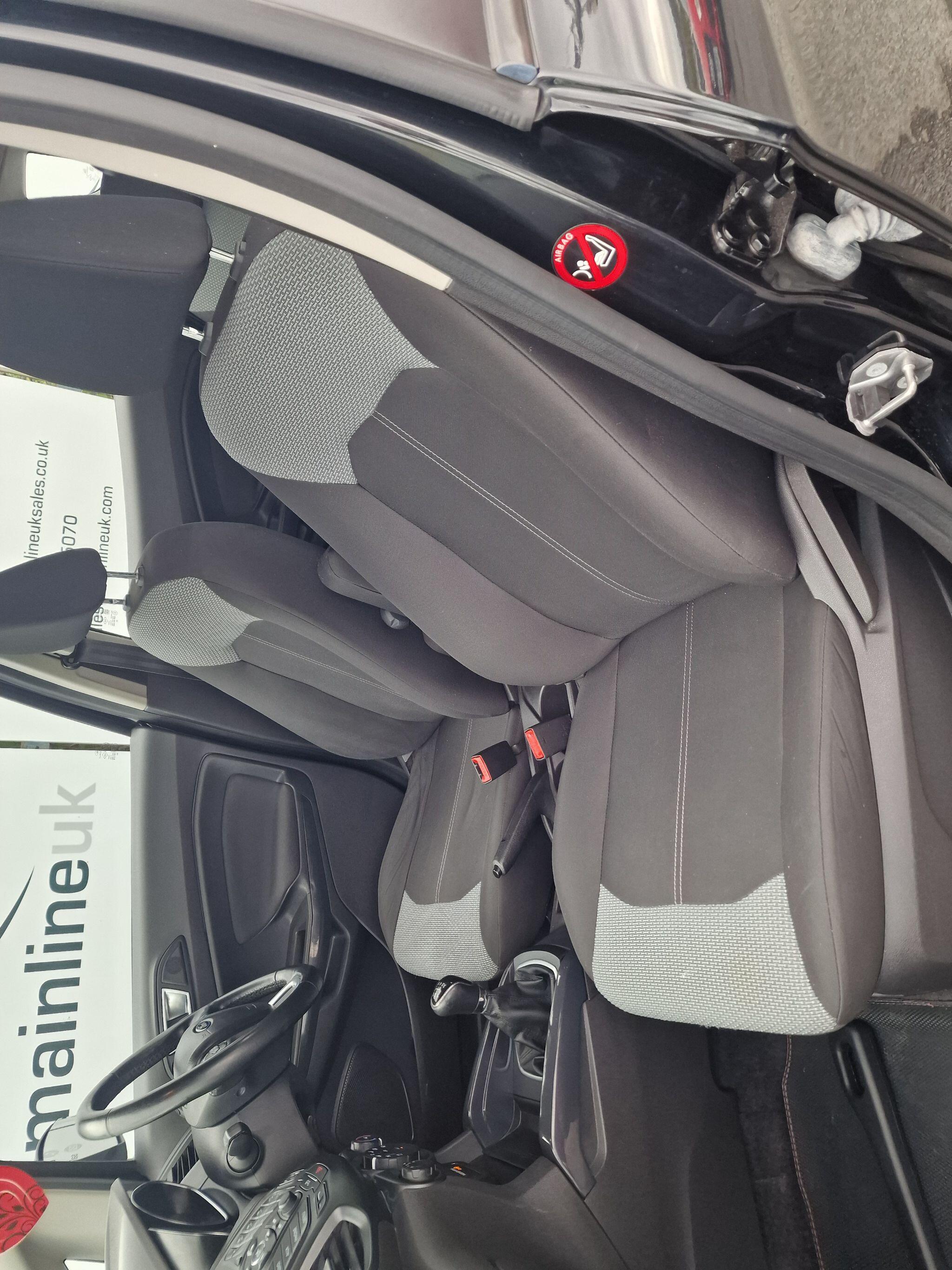 Ford Ecosport view 58