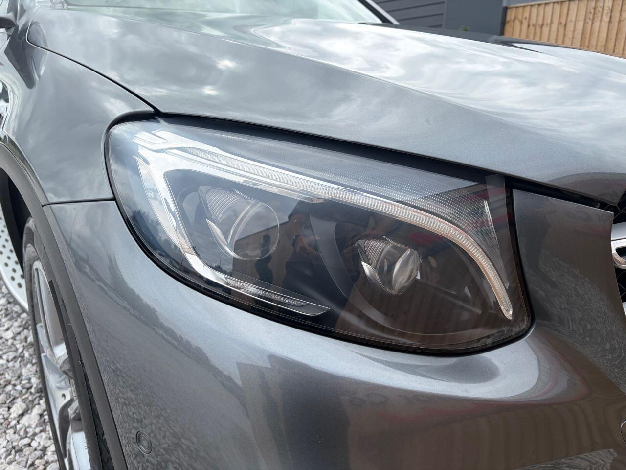 Mercedes-Benz GLC view 13