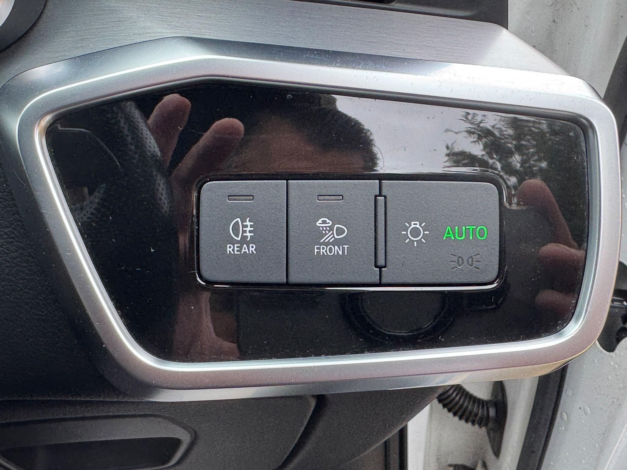 Audi A6 view 25