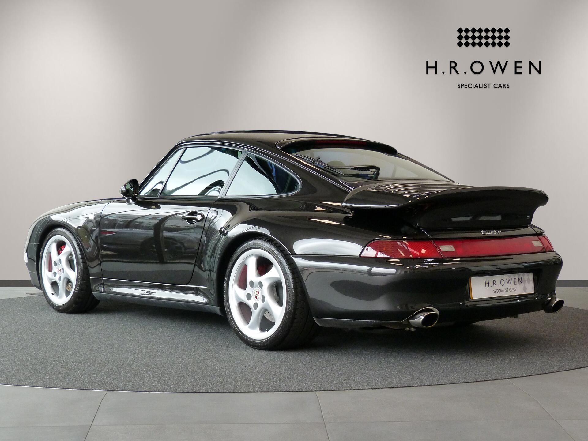 Porsche 911 view 2