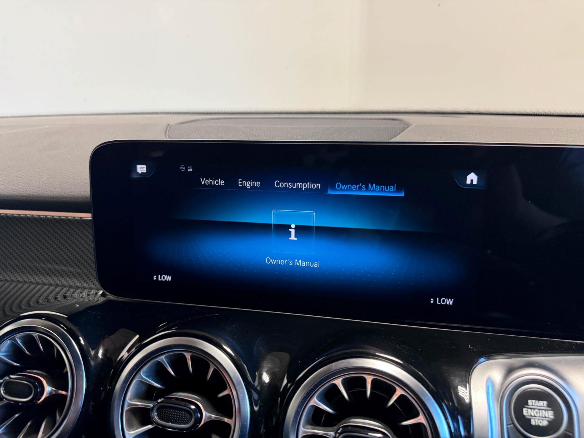 Mercedes-Benz GLB view 50