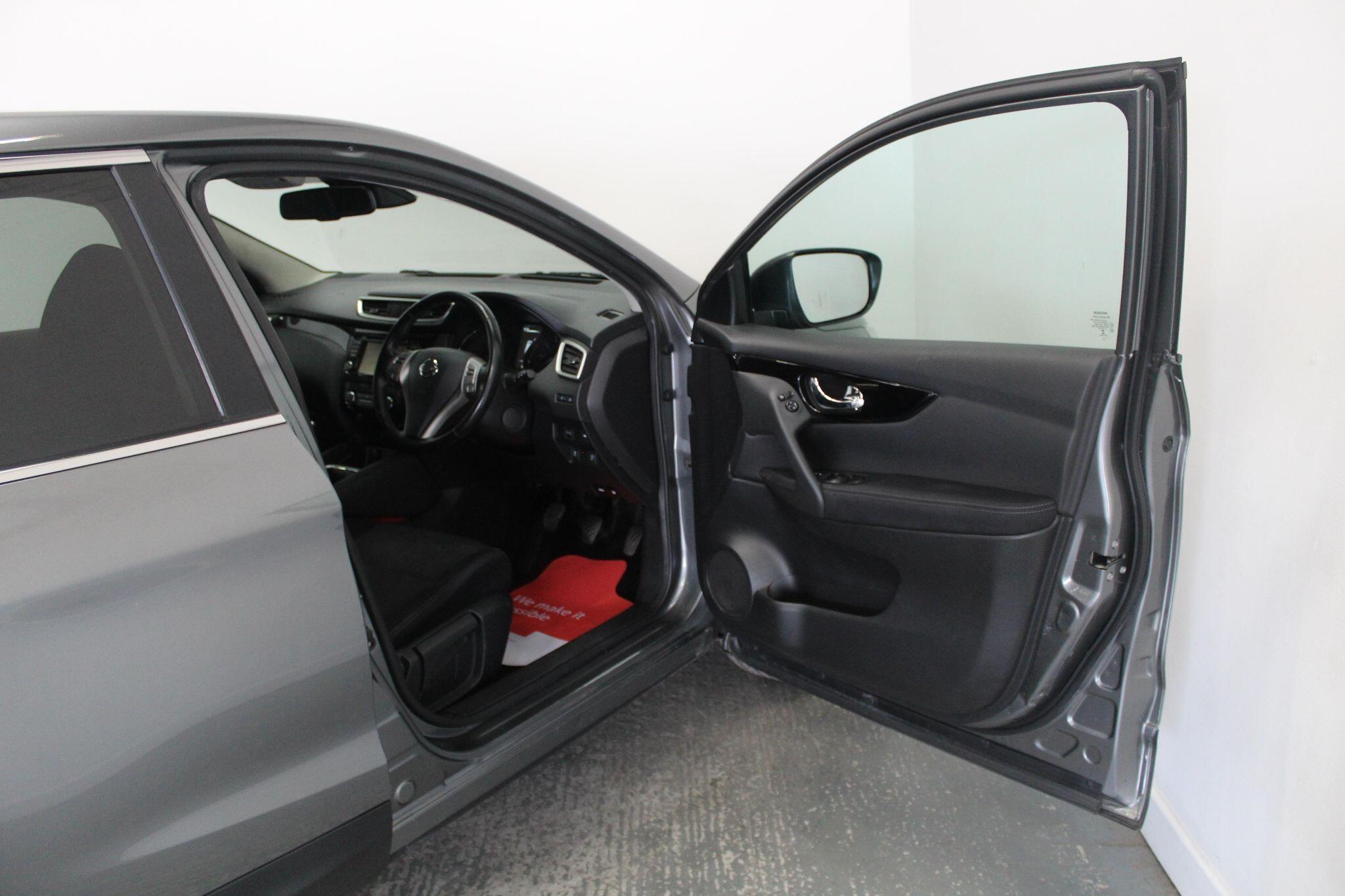 Nissan Qashqai view 25