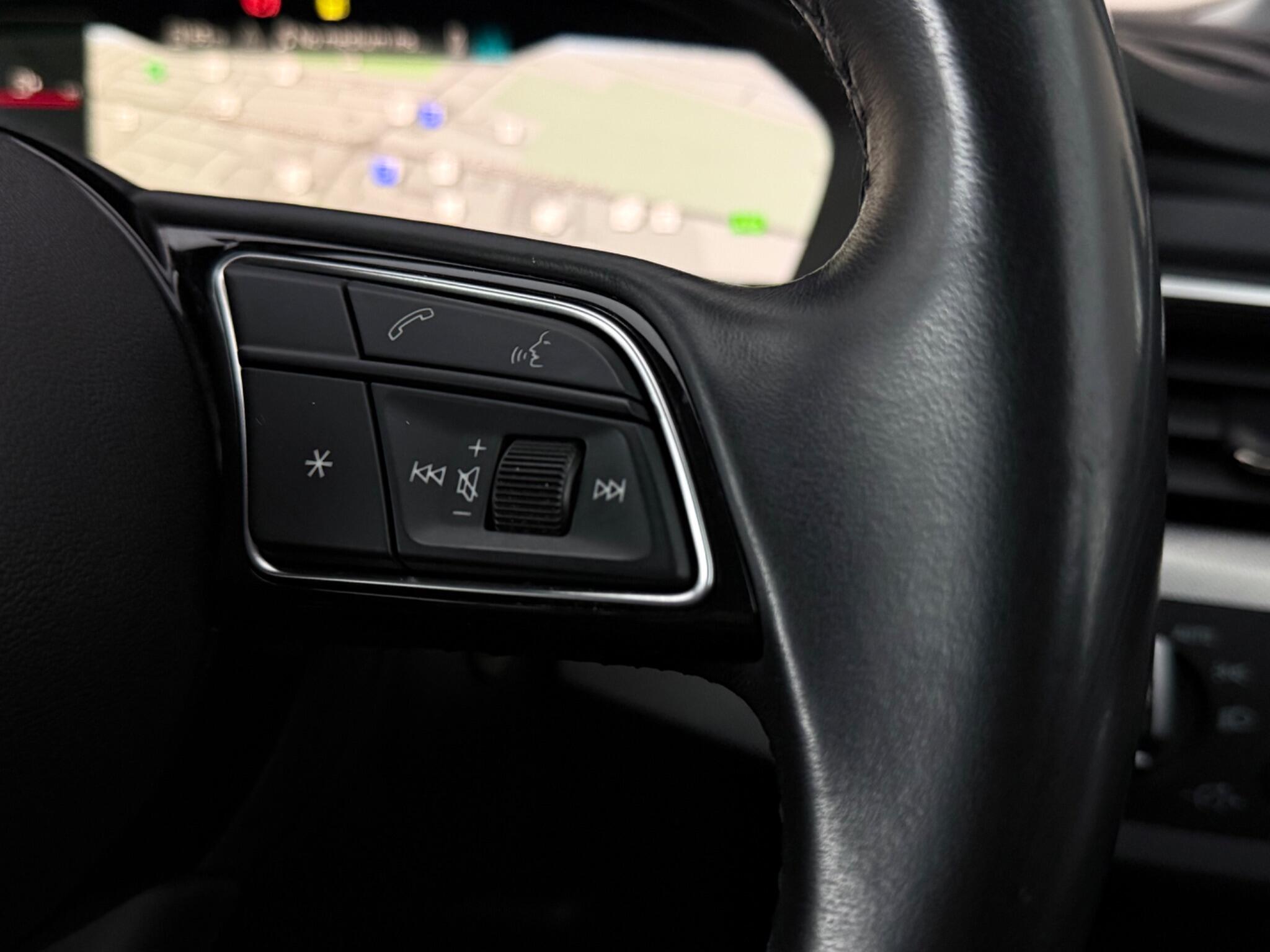 Audi A4 view 15