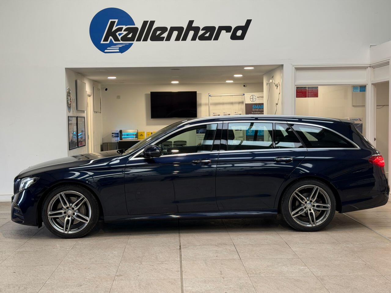 Mercedes-Benz E Class view 12