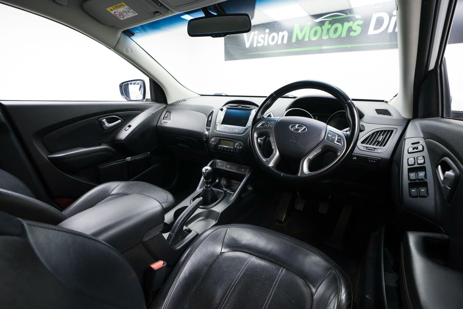 Hyundai Ix35 view 8