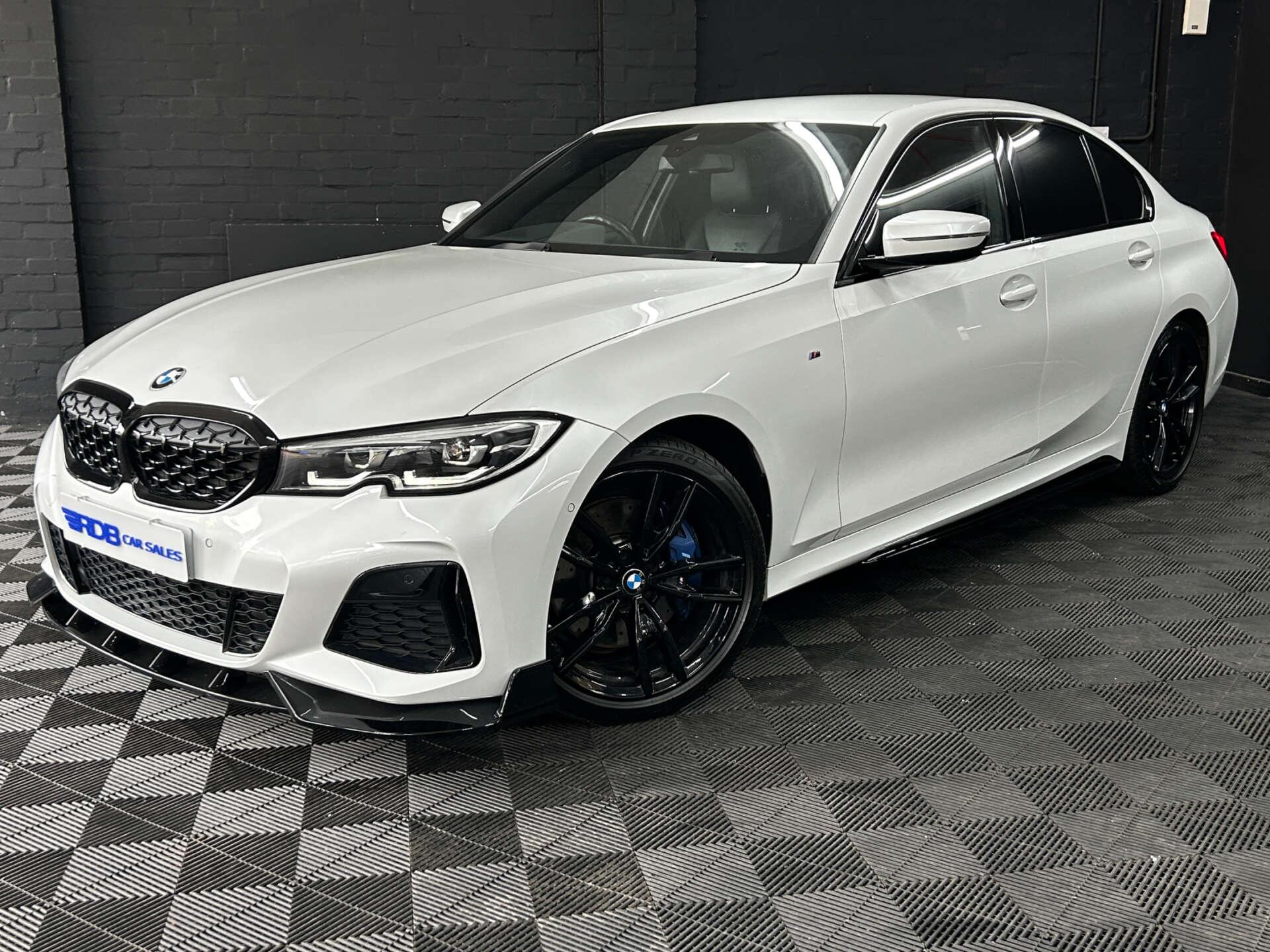 BMW 3 Series view 3