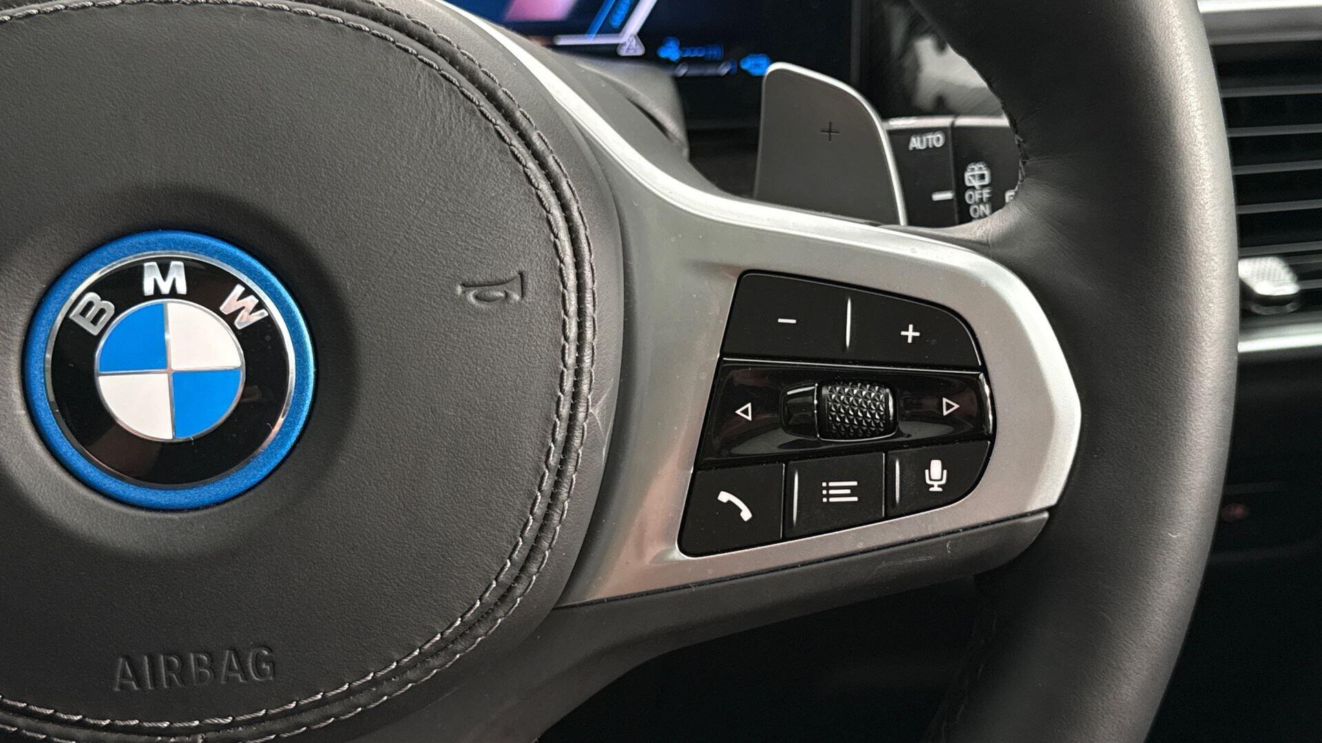 BMW X5 view 18