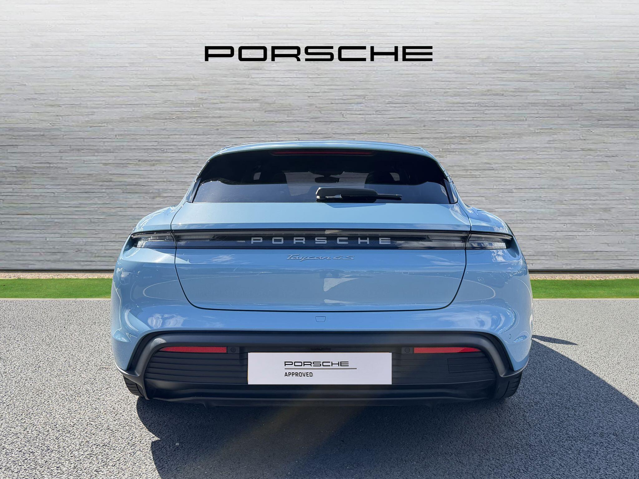 Porsche Taycan view 36