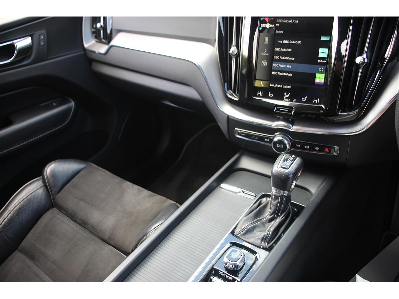 Volvo XC60 view 29