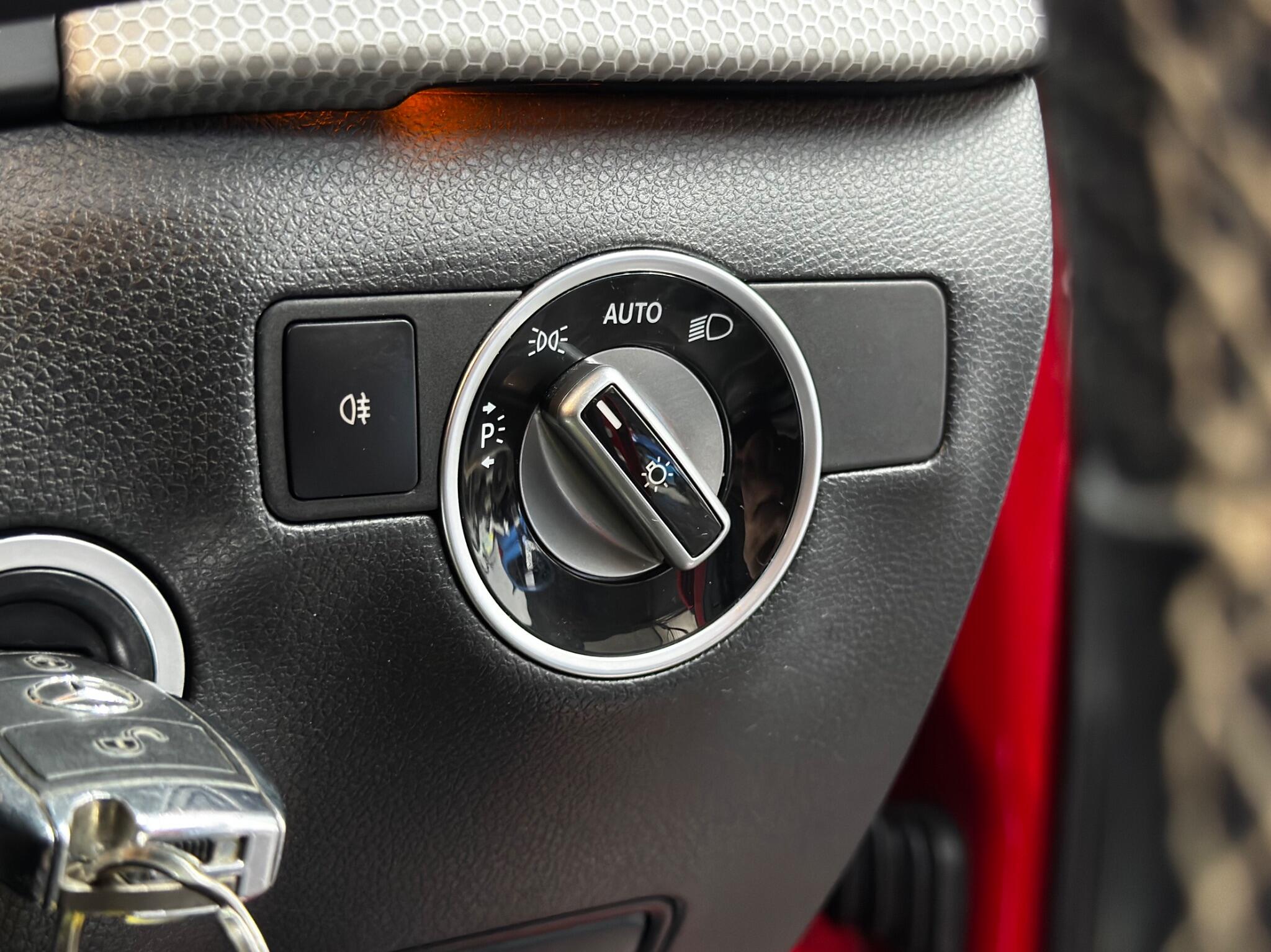Mercedes-Benz B-Class view 18