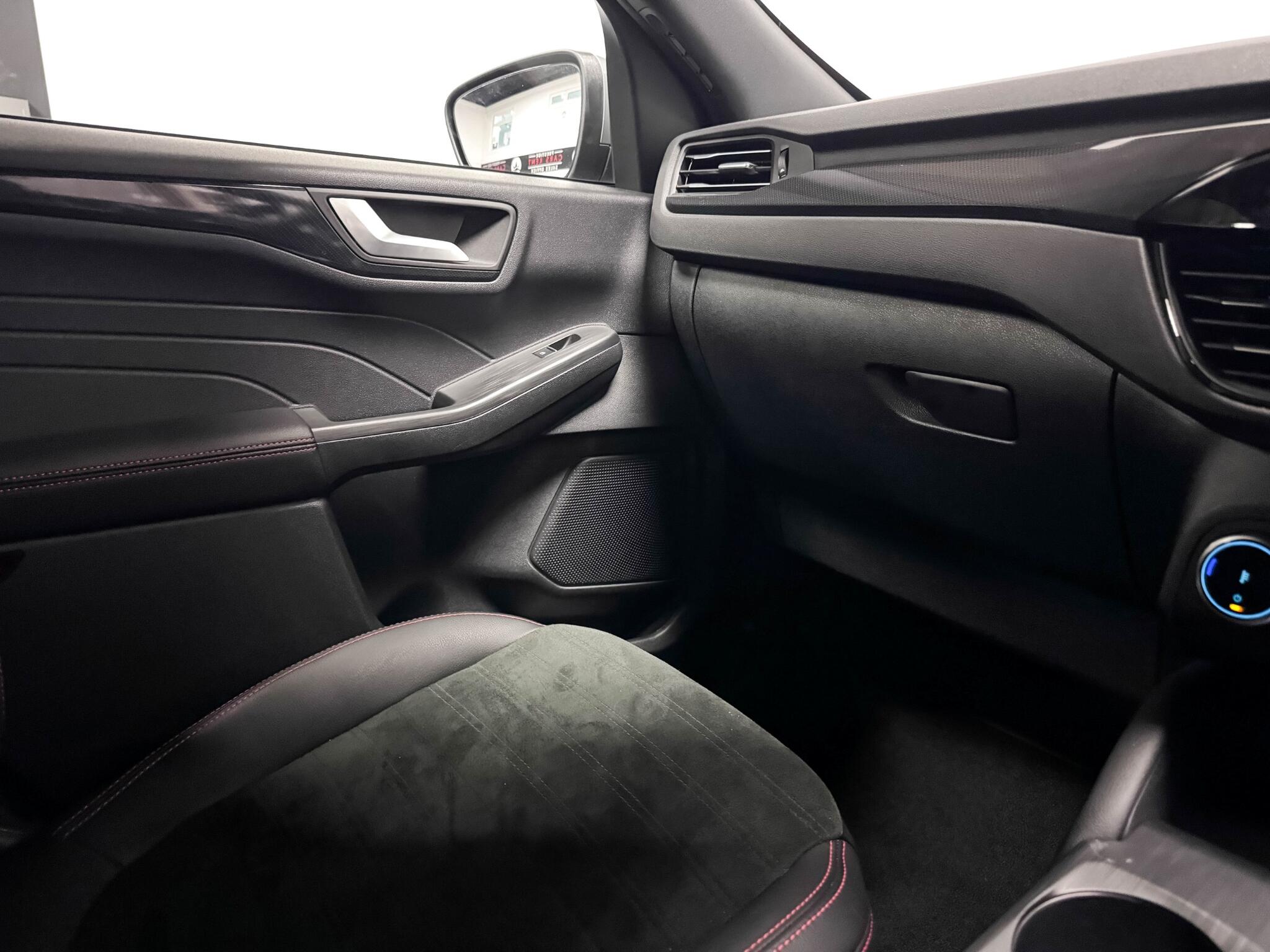 Ford Kuga view 36
