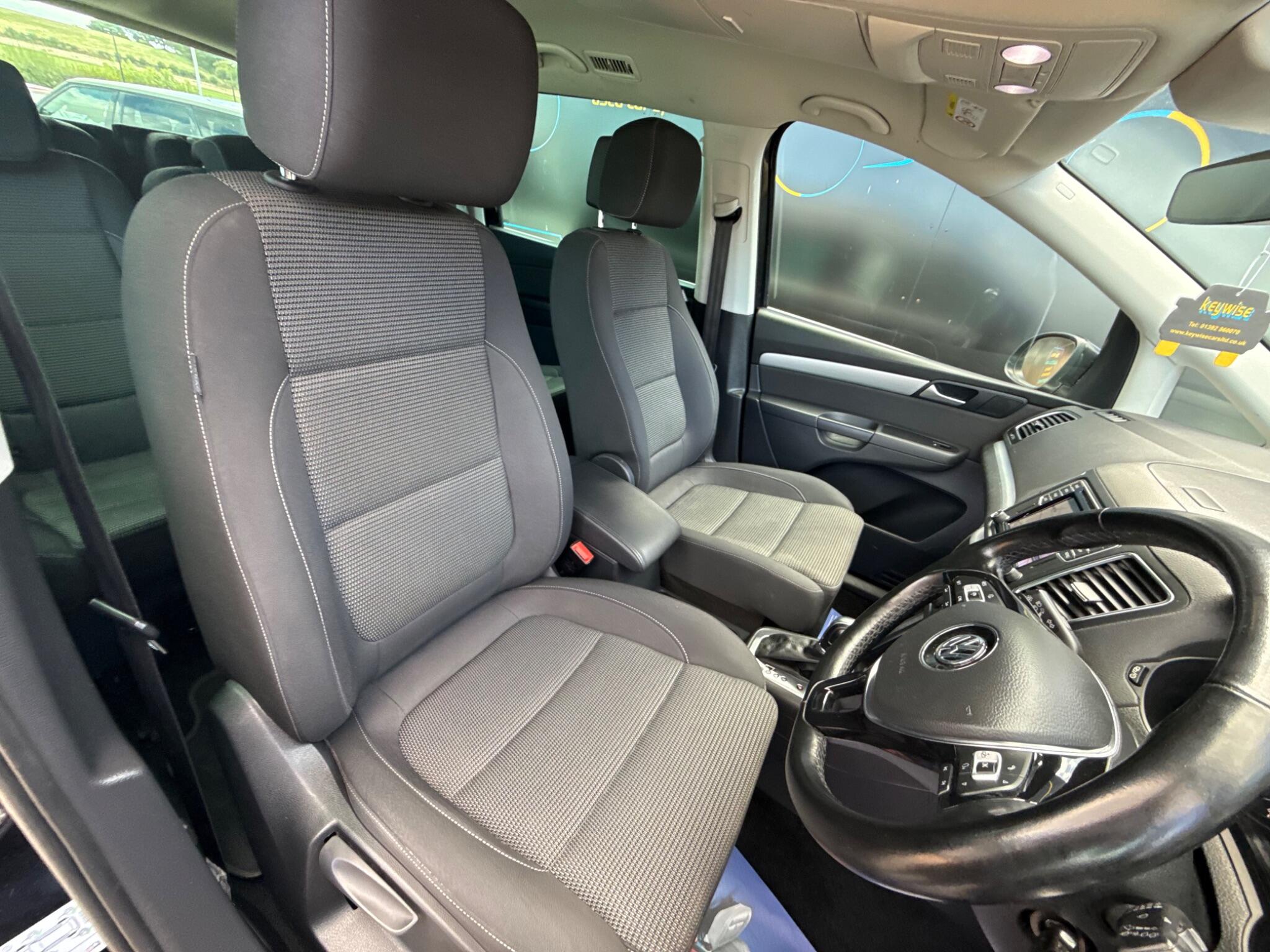 Volkswagen Sharan view 15