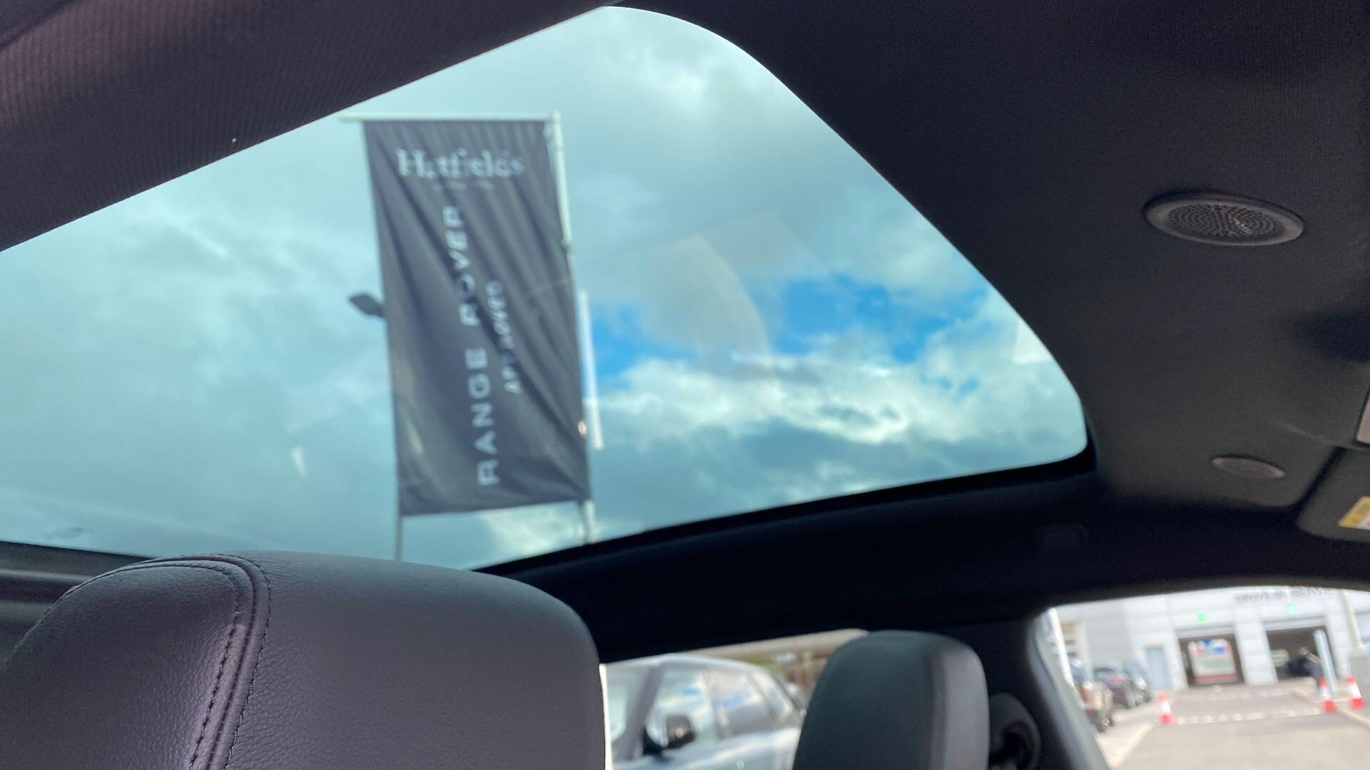 Land Rover Range Rover Evoque view 21