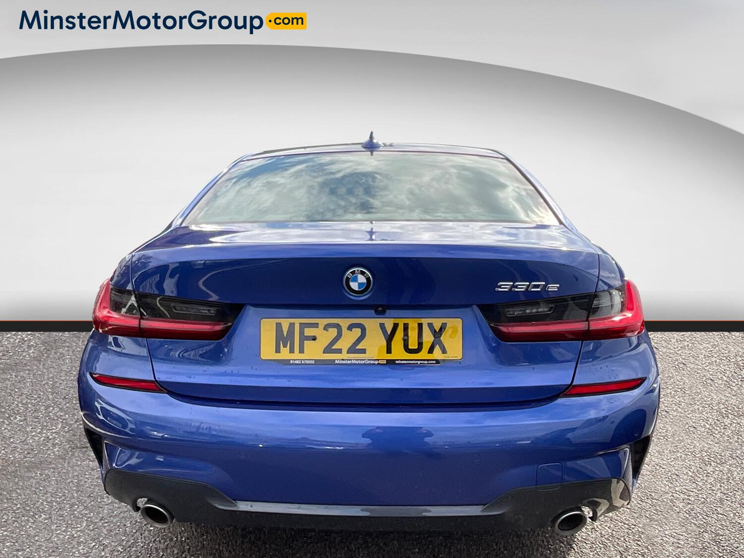 BMW 3 Series view 3