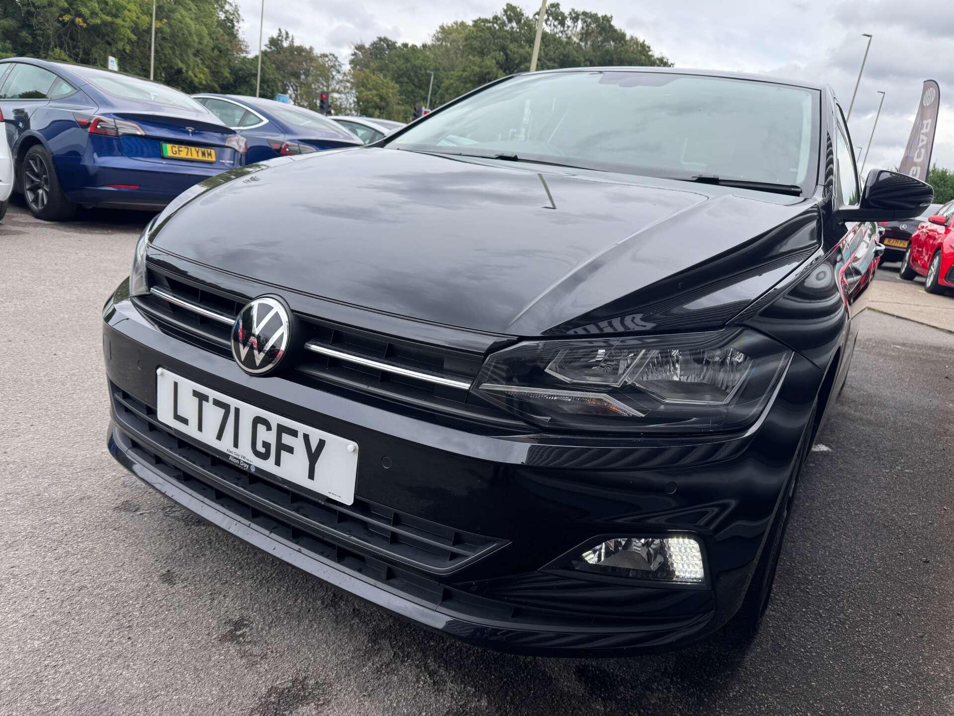 Volkswagen Polo view 12