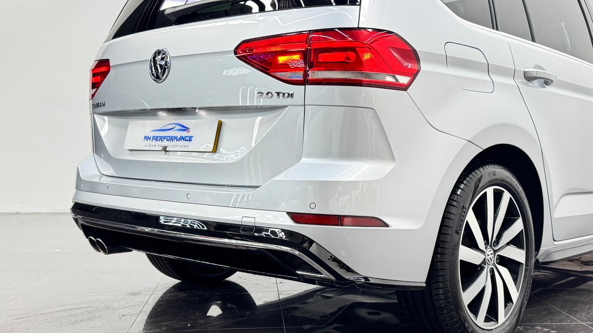 Volkswagen Touran view 56