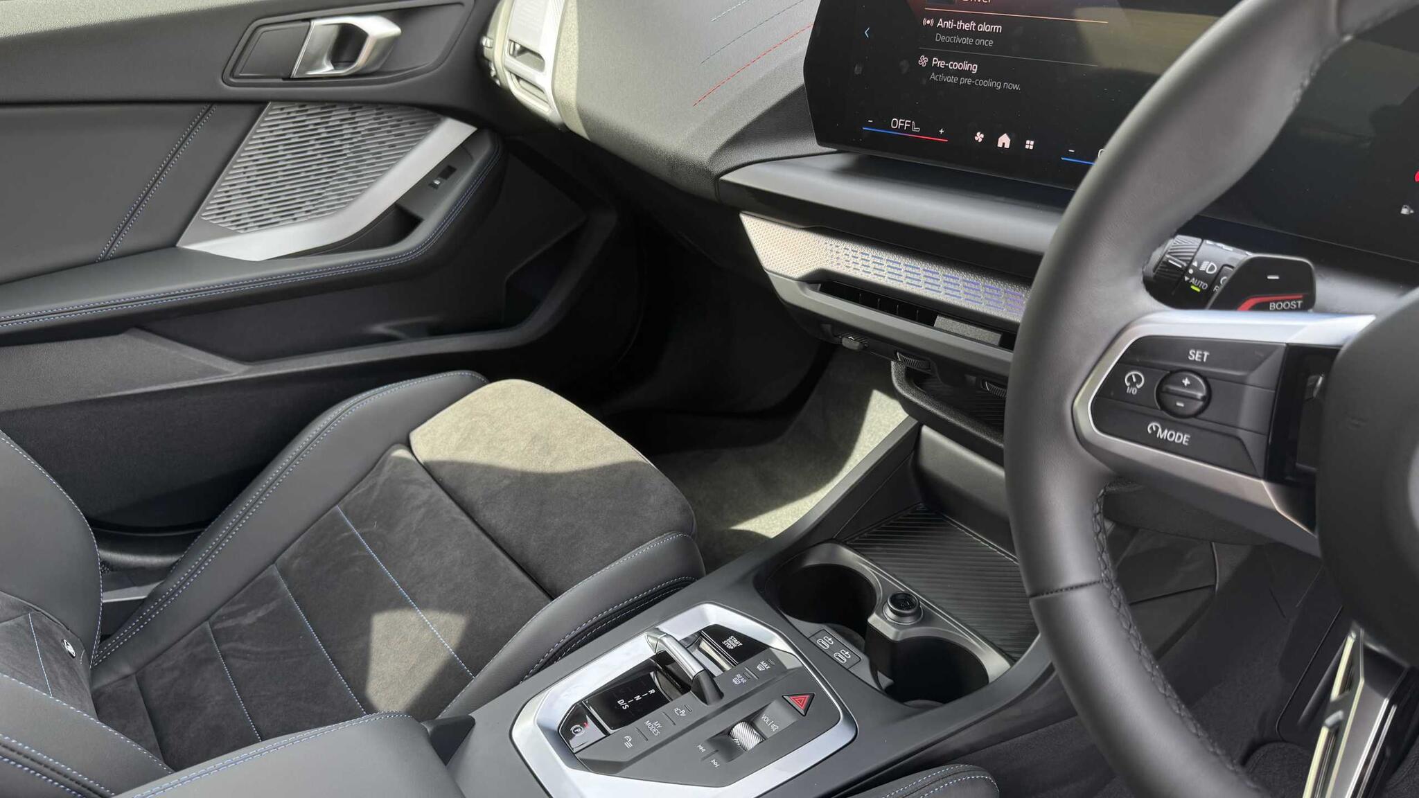 BMW 2 Series view 21
