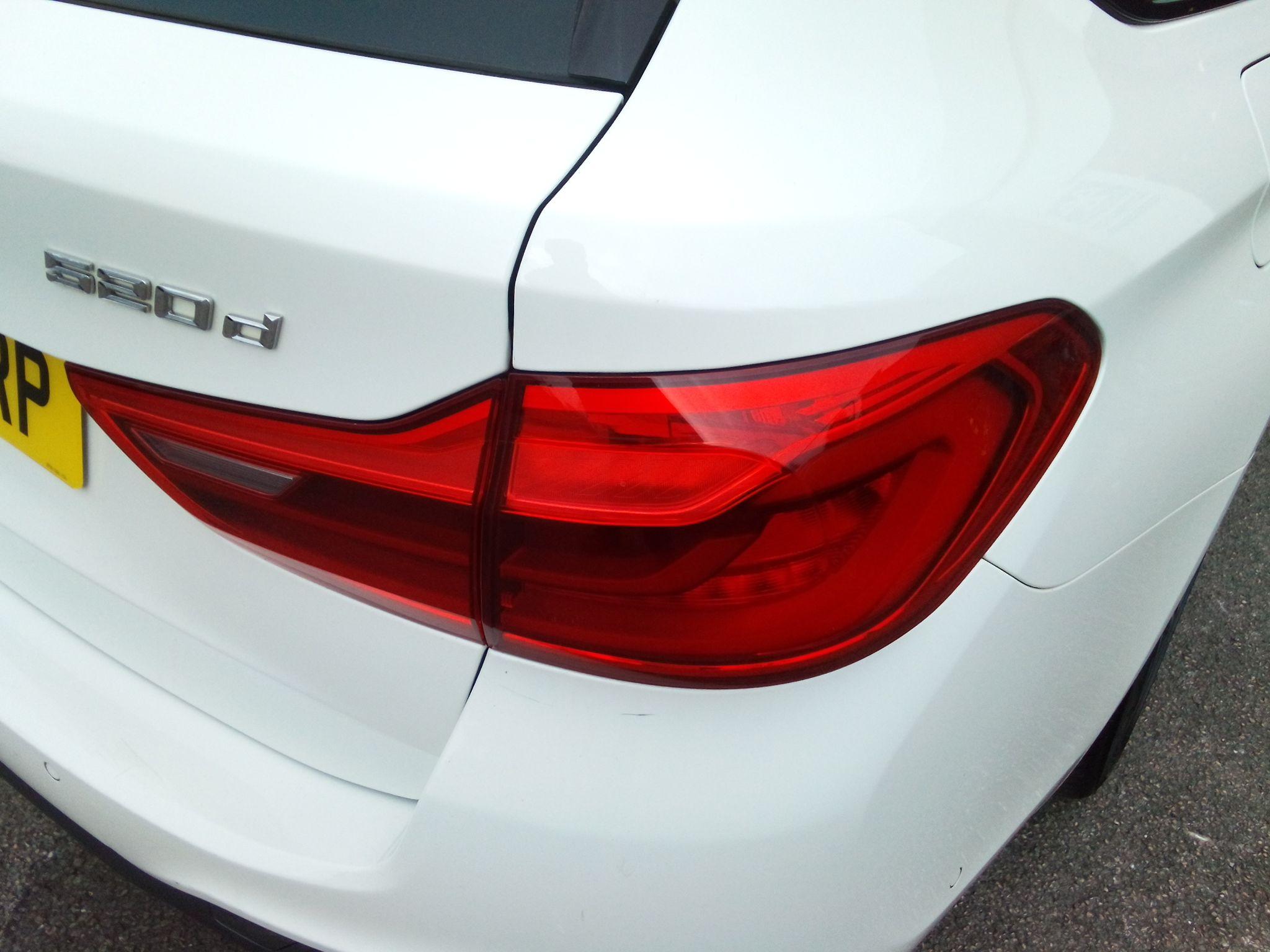 2018 BMW 5 Series 2.0 520d M Sport Touring Auto Euro 6 (s/s) 5dr • 66,553 miles image 9