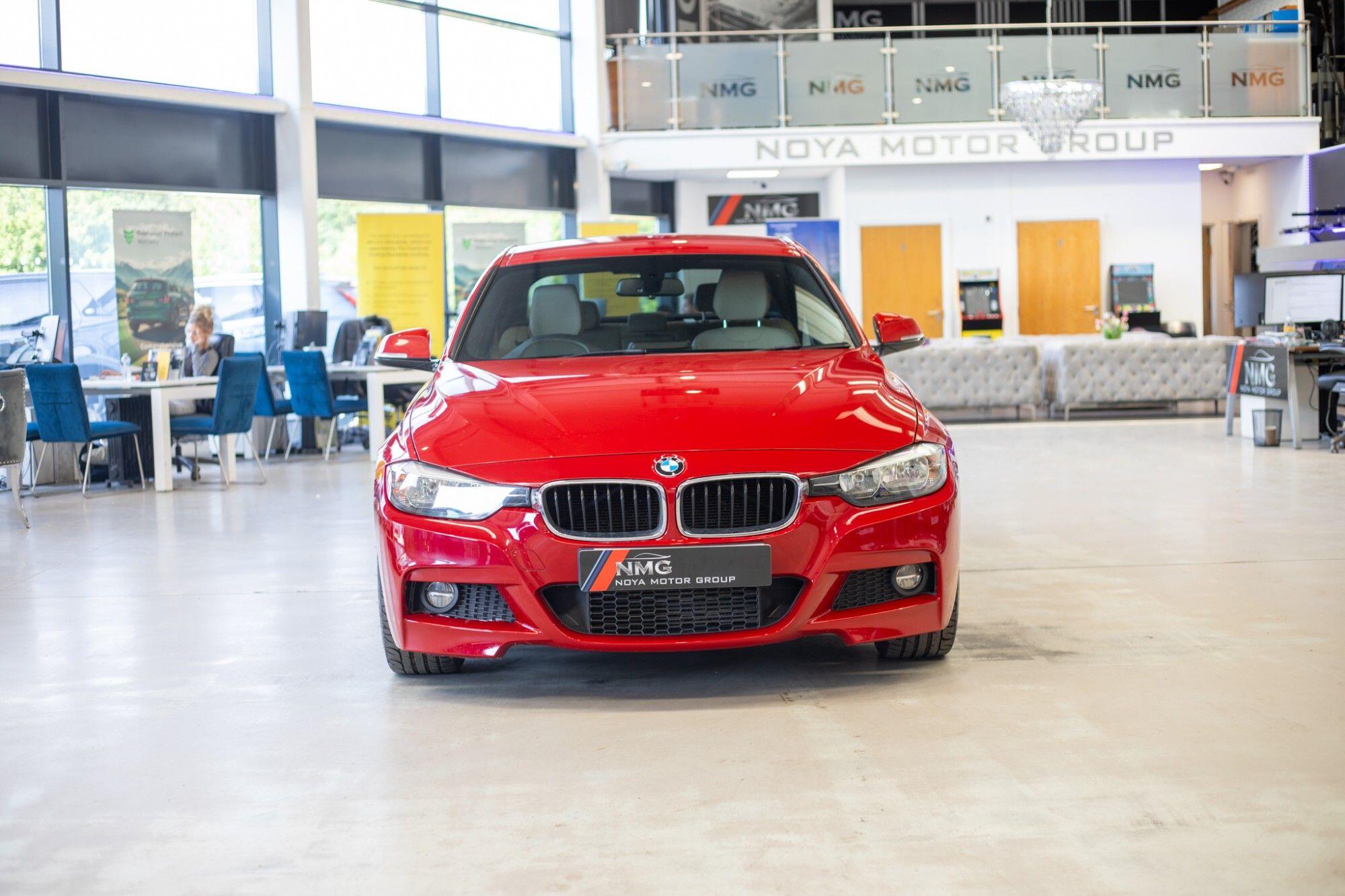 BMW 3 Series view 8