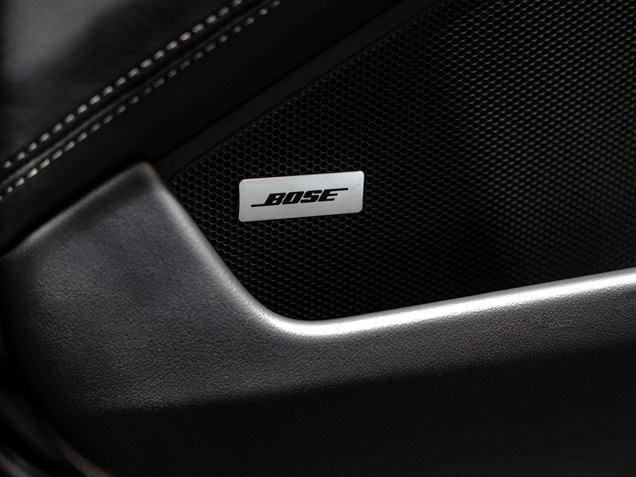 Porsche 911 view 25