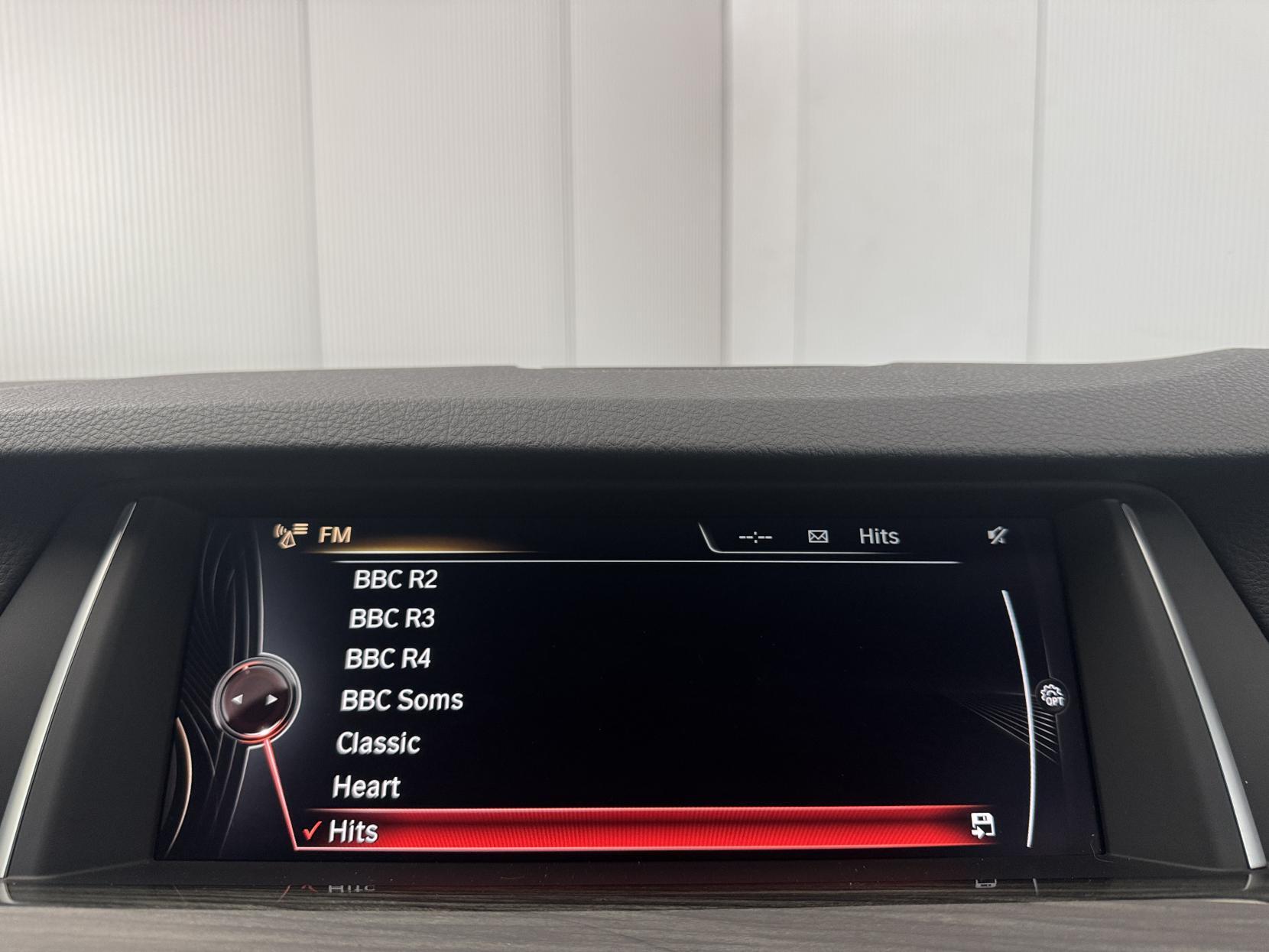 BMW 5 Series view 71