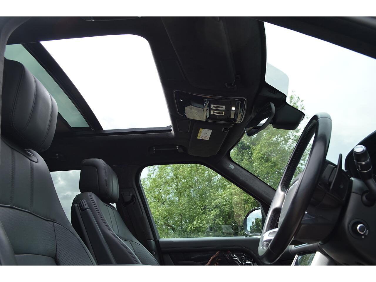 Land Rover Range Rover view 19
