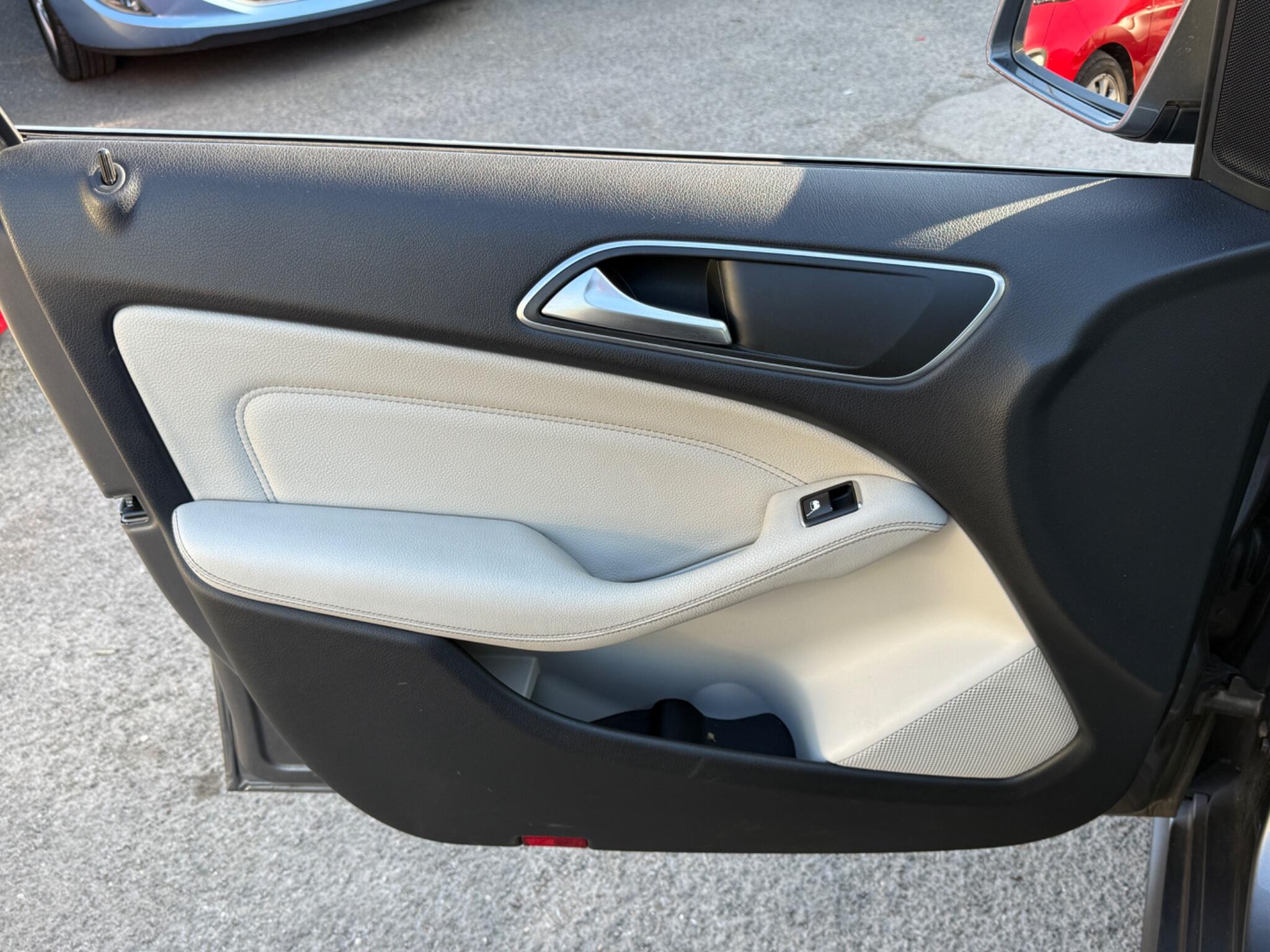 Mercedes-Benz B Class - Image 55
