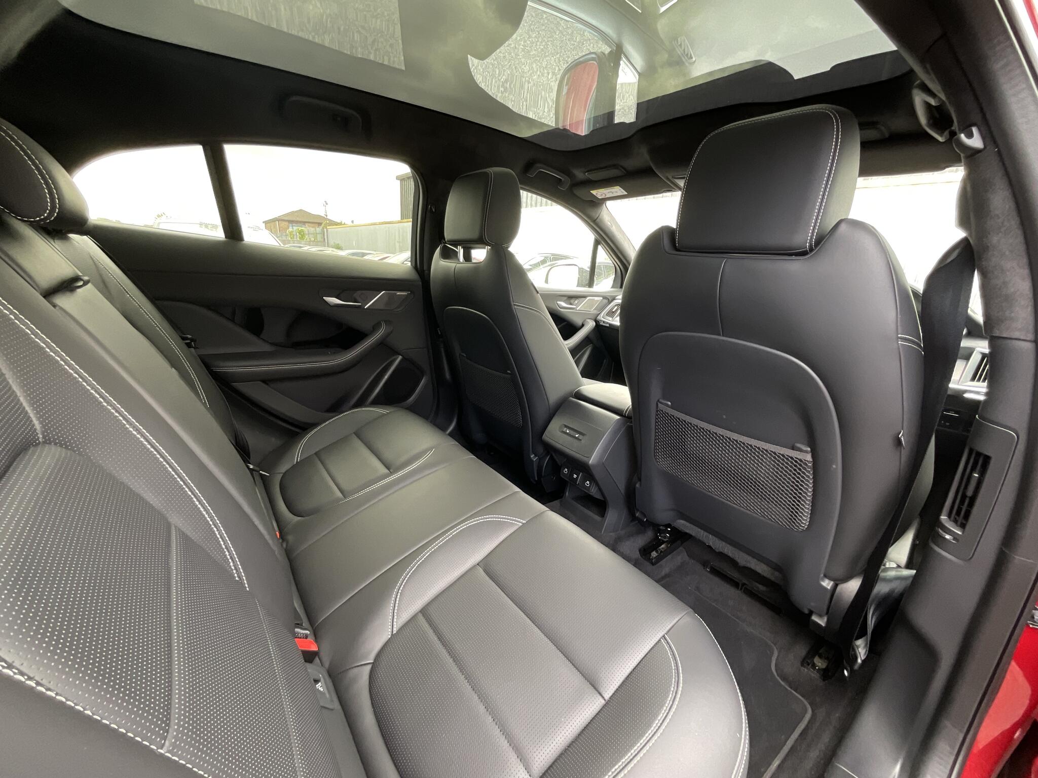 Jaguar I-Pace view 10