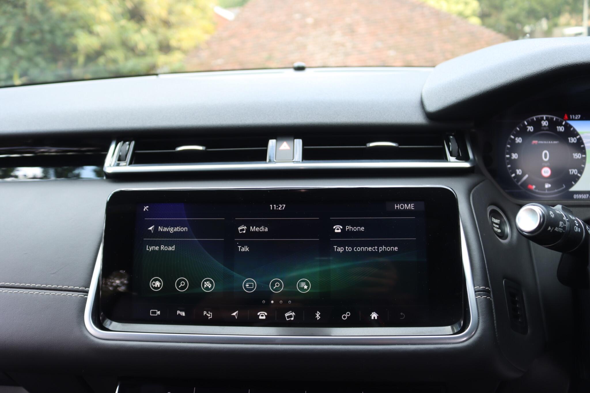 Land Rover Range Rover Velar view 74