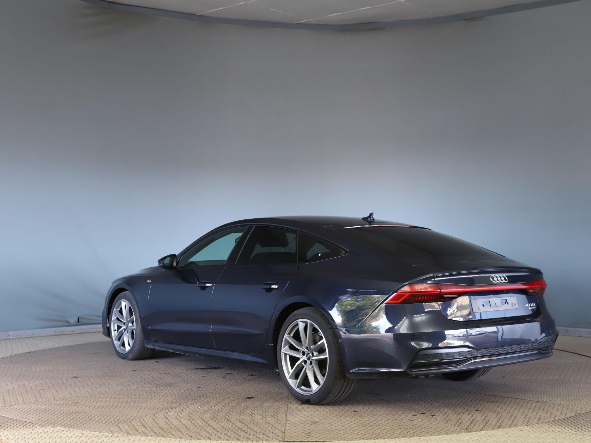 Audi A7 view 5